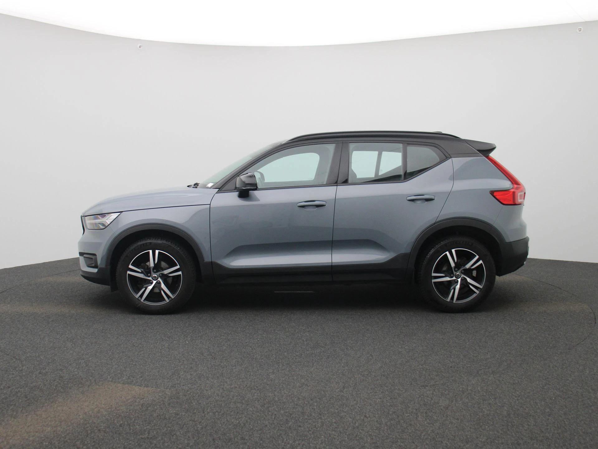 Volvo XC40 T2 R-Design