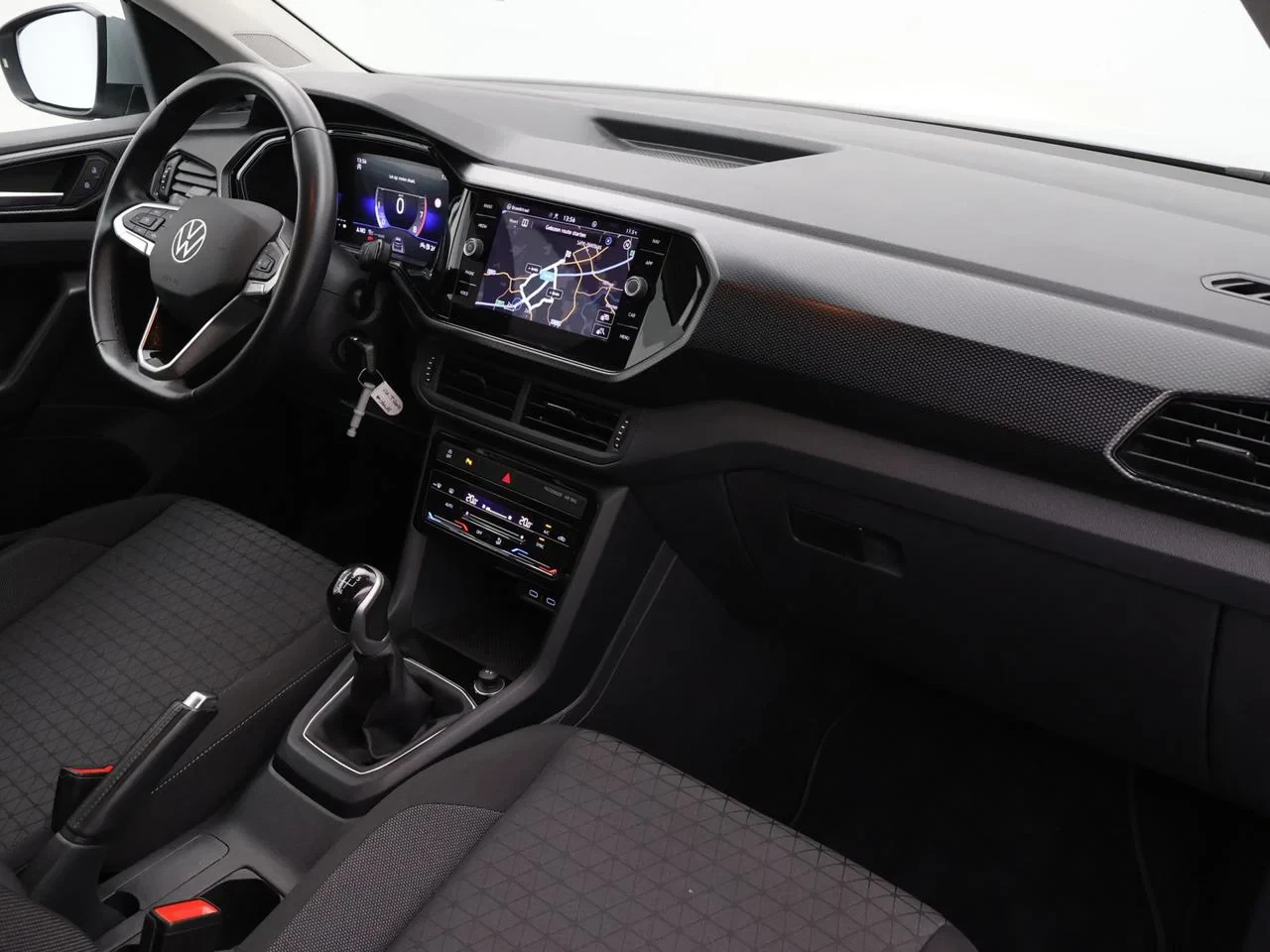 Volkswagen-T-Cross-image-28