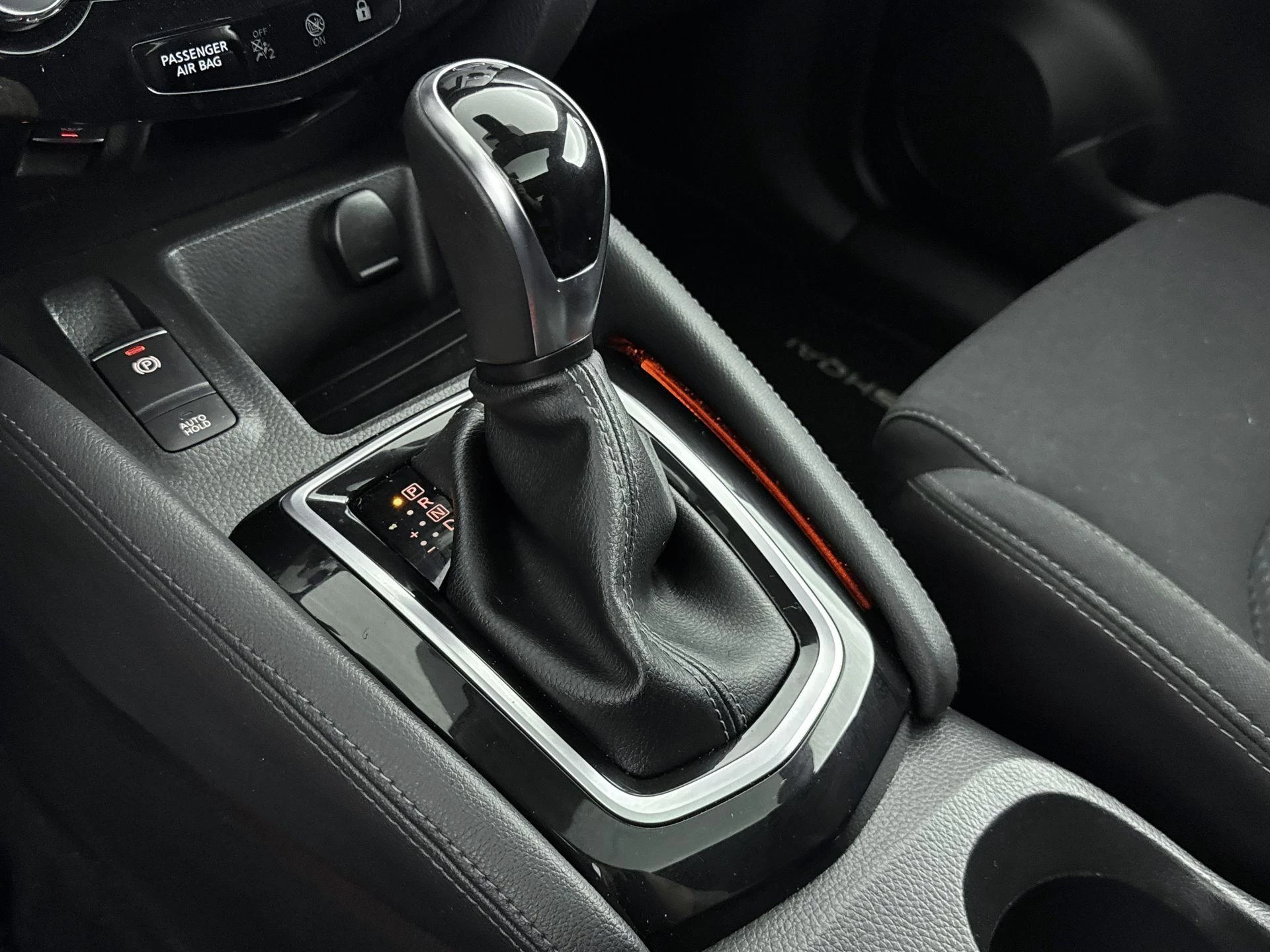 Nissan-QASHQAI-image-22