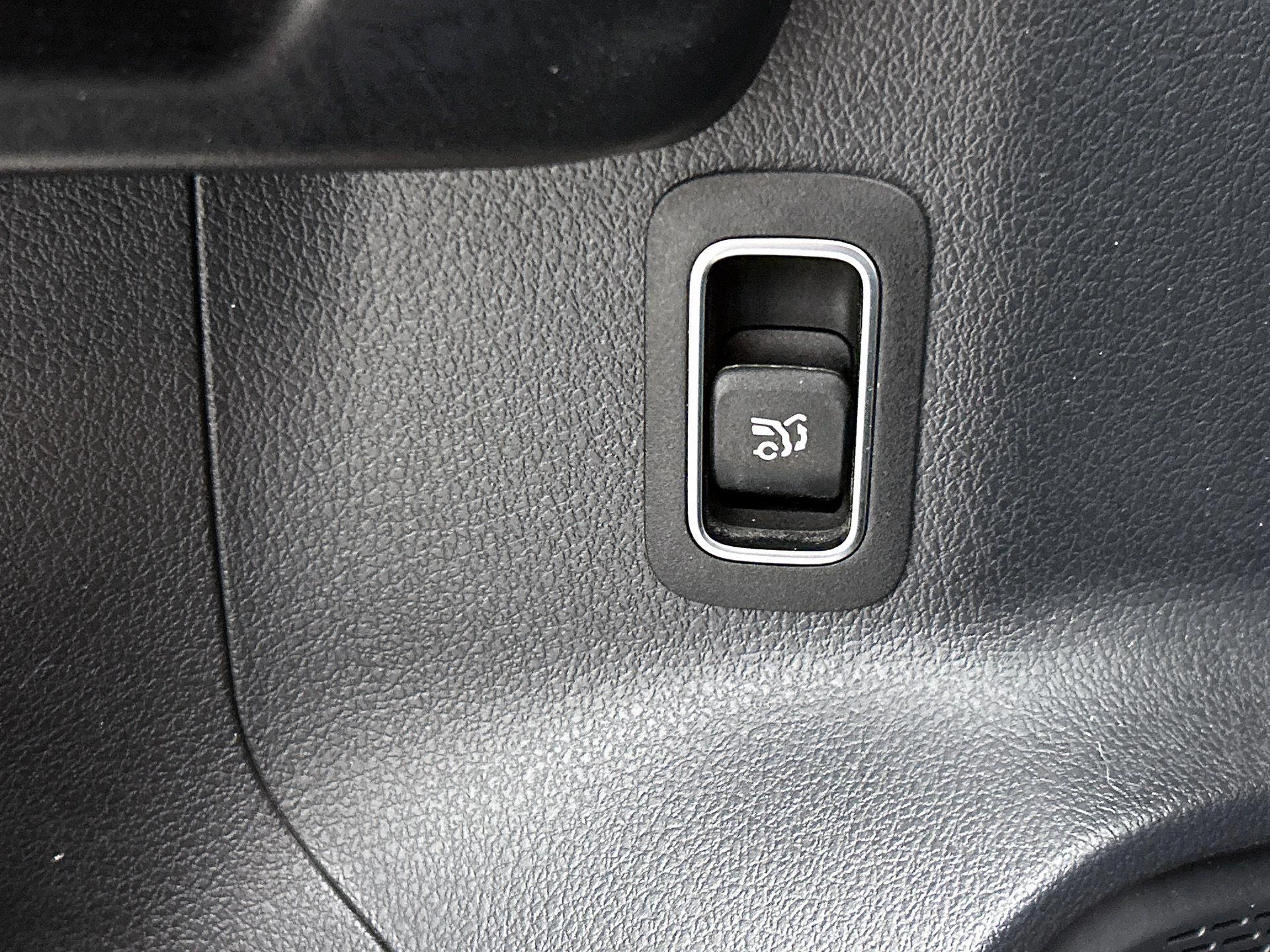 Mercedes-Benz-B-Klasse-image-13