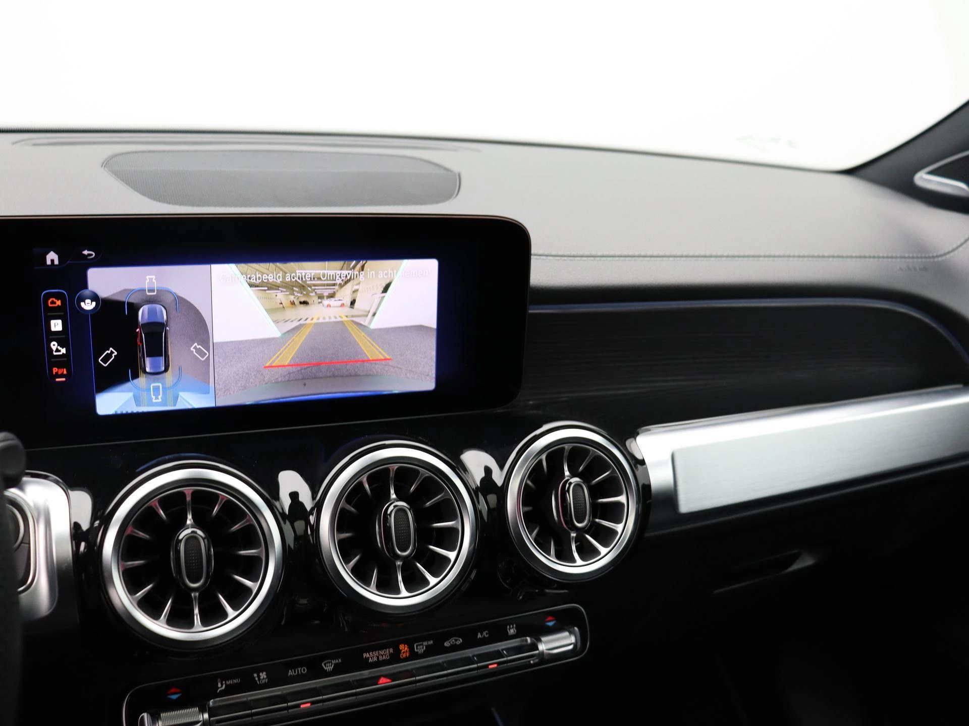 Mercedes-Benz EQB 250+ STAR EDITION + LEDER + 7-ZIT + BURMESTER + PANO DAK + CARPLAY +