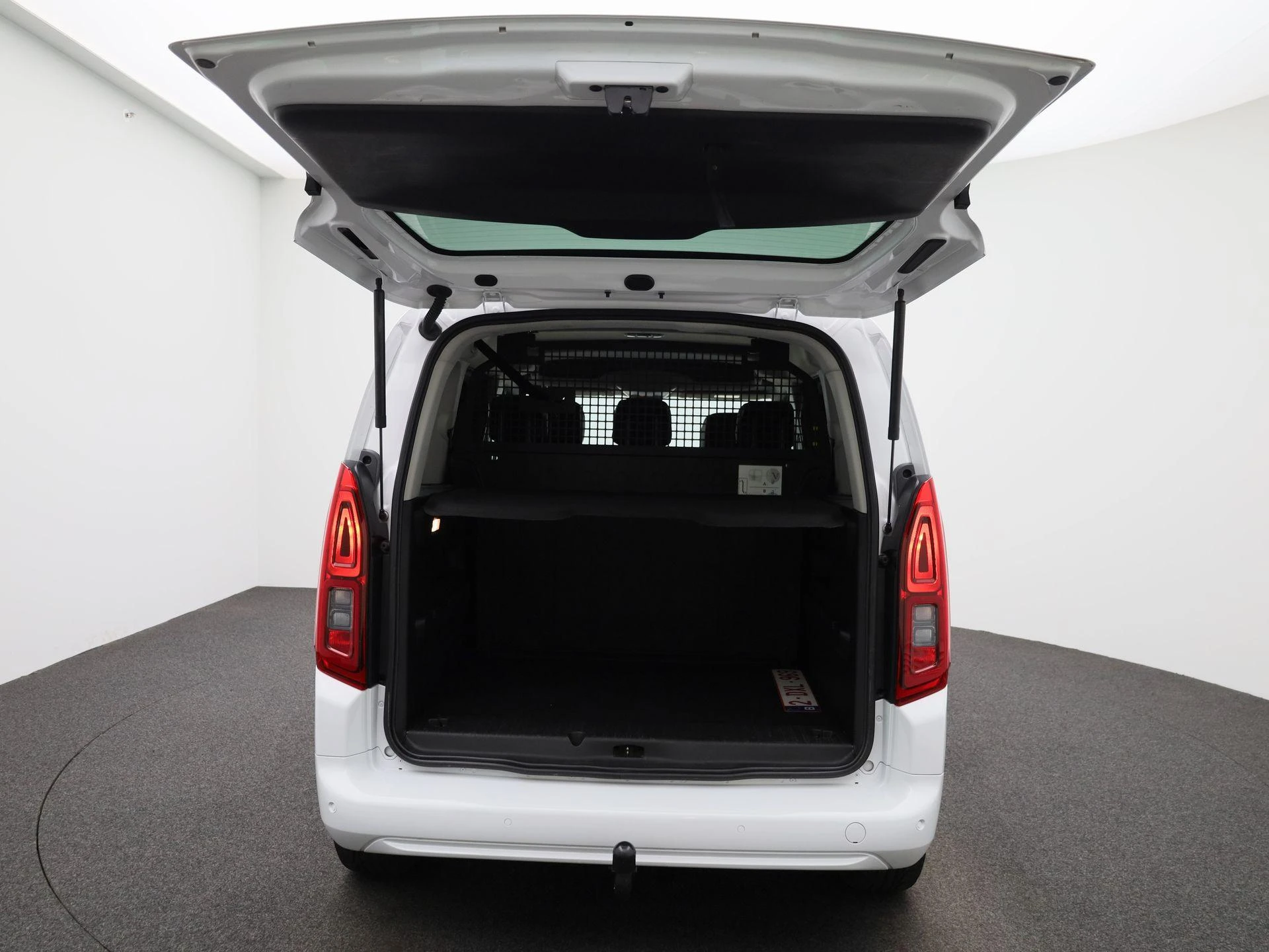 Opel-Combo Life-image-10