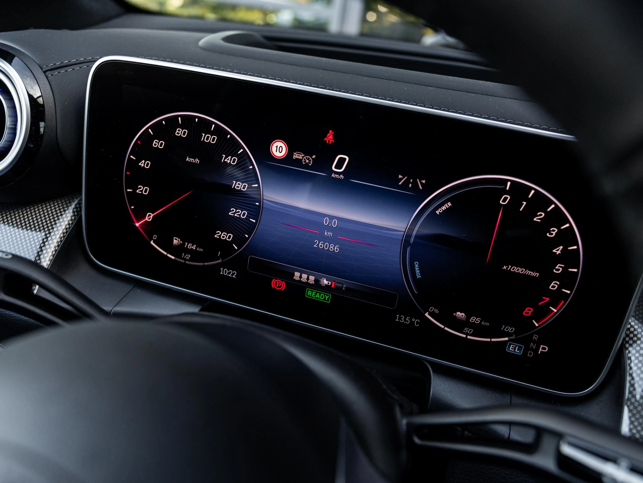 Mercedes-Benz-GLC-image-27