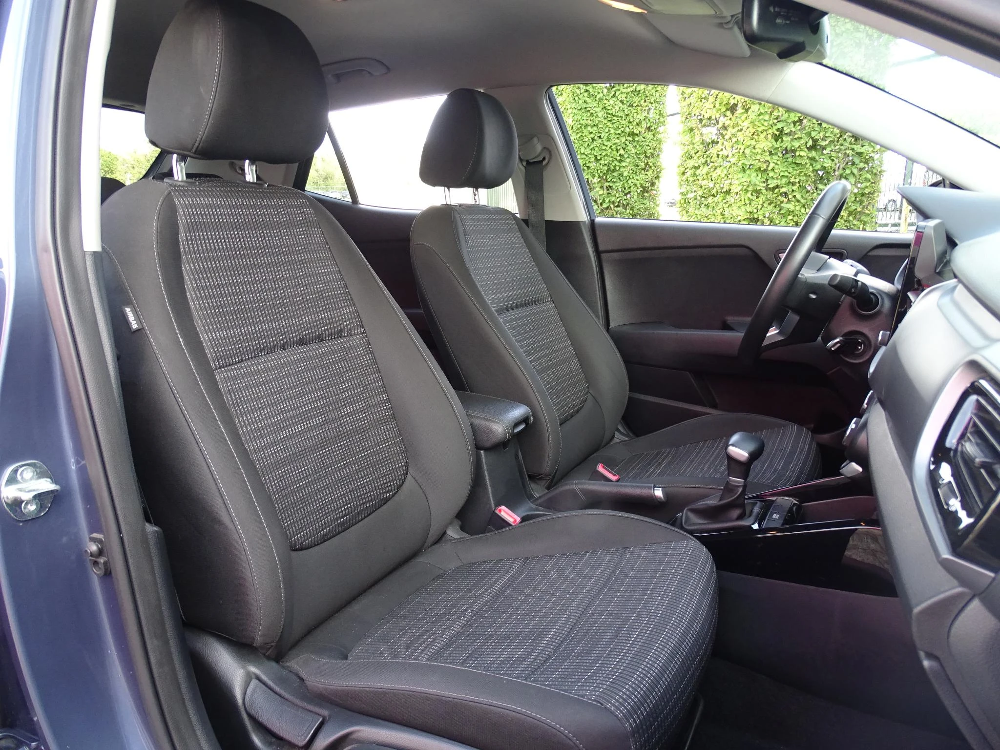 Kia-Stonic-image-13