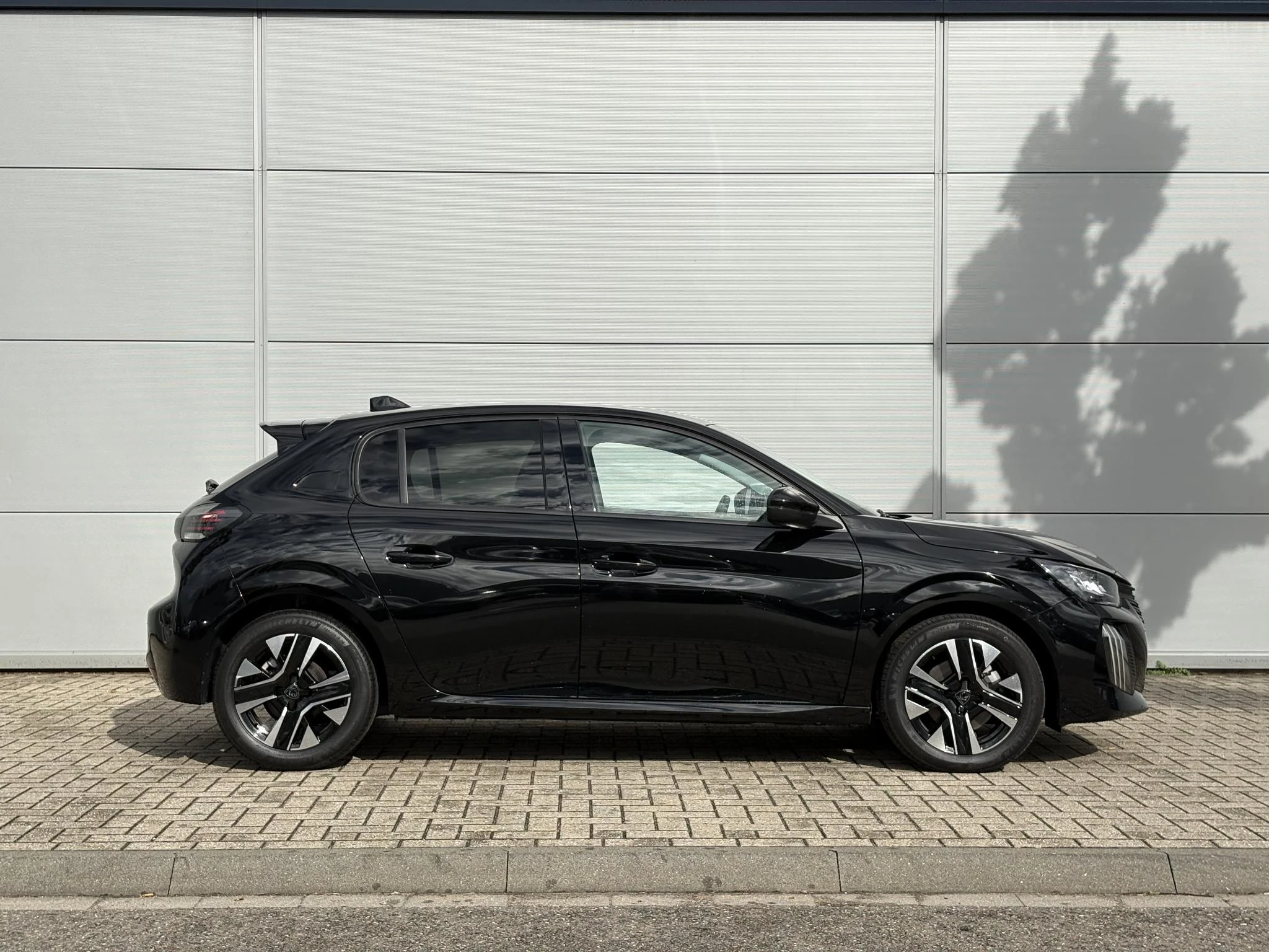 Peugeot-208-image-6
