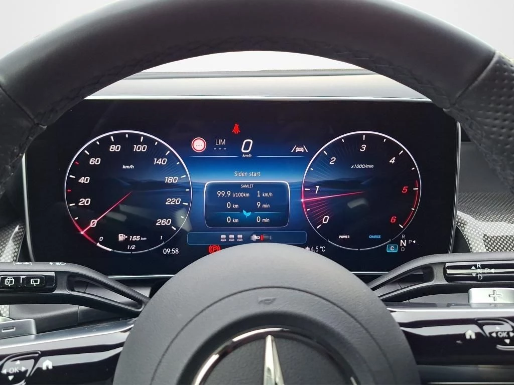 Mercedes-Benz-GLC-image-2