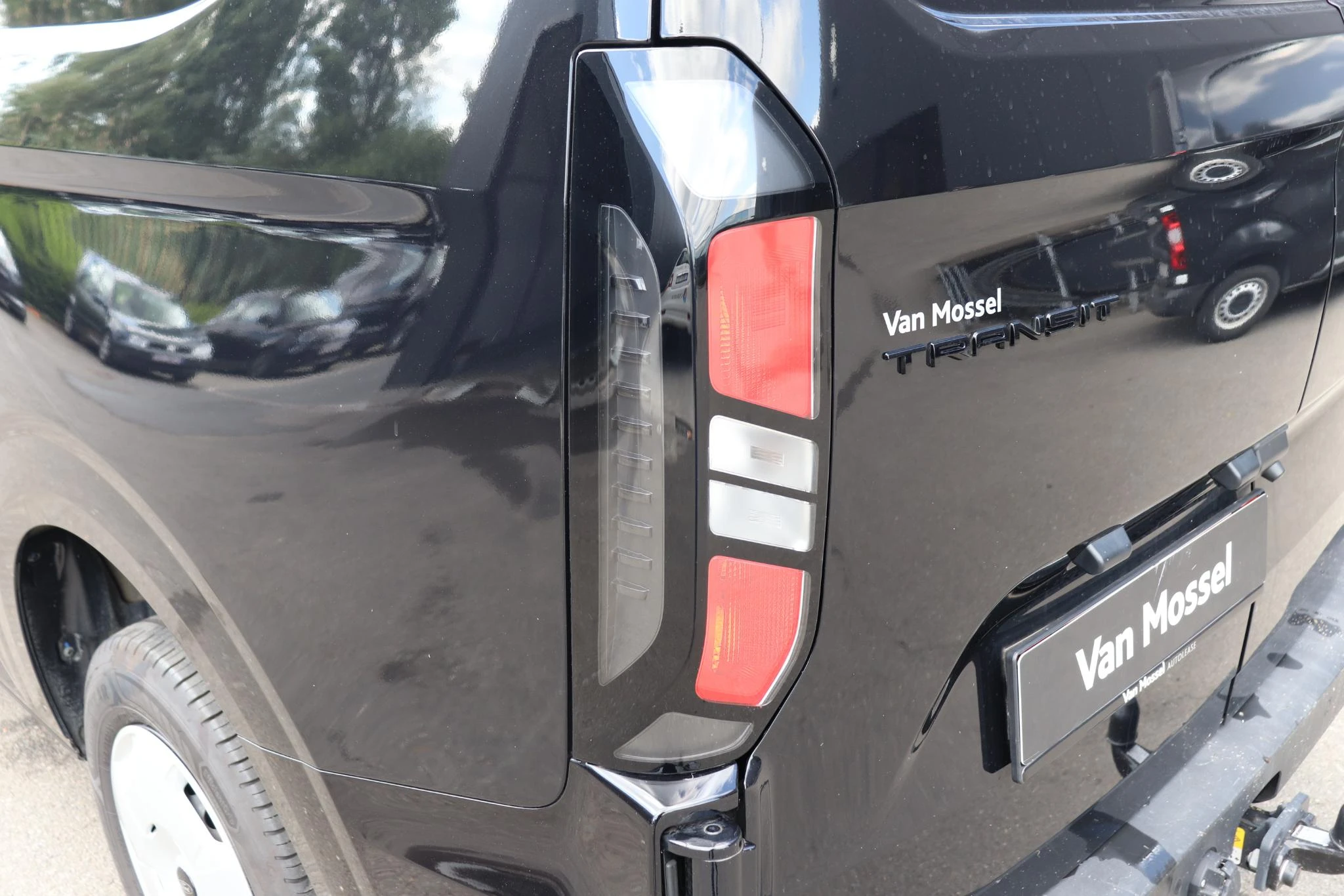 Ford-Transit Custom-image-6