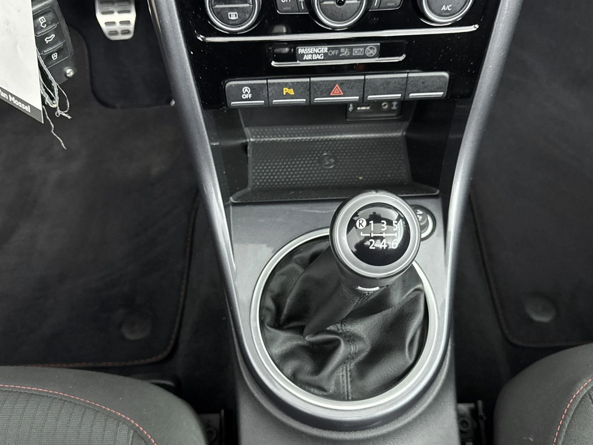 Volkswagen-Beetle-image-22