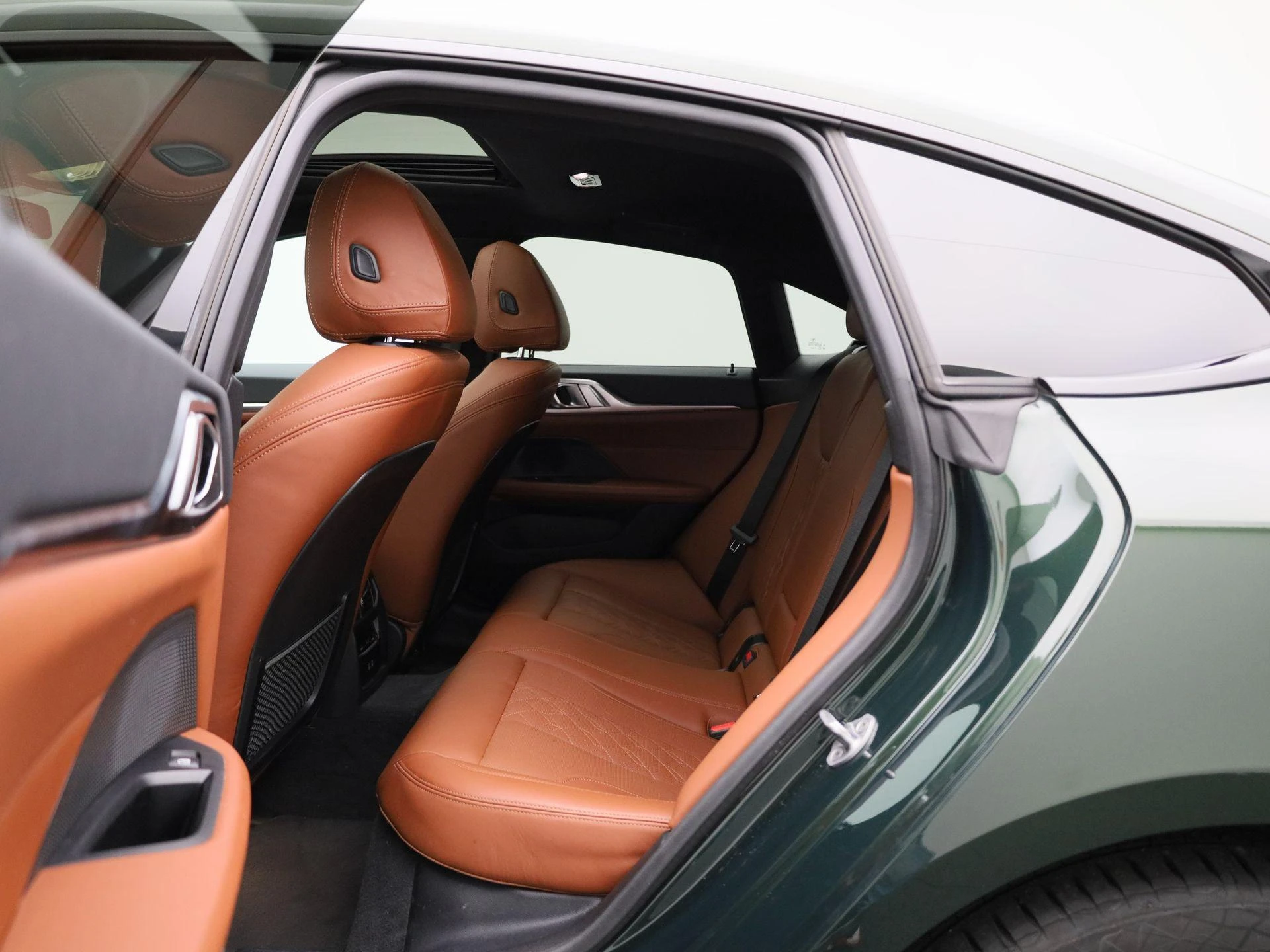 BMW-i4-image-9