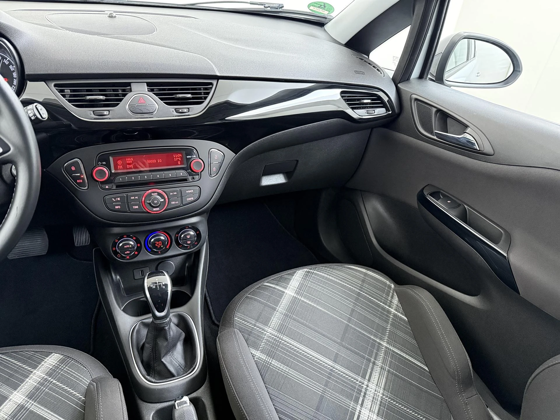 Opel-Corsa-image-19