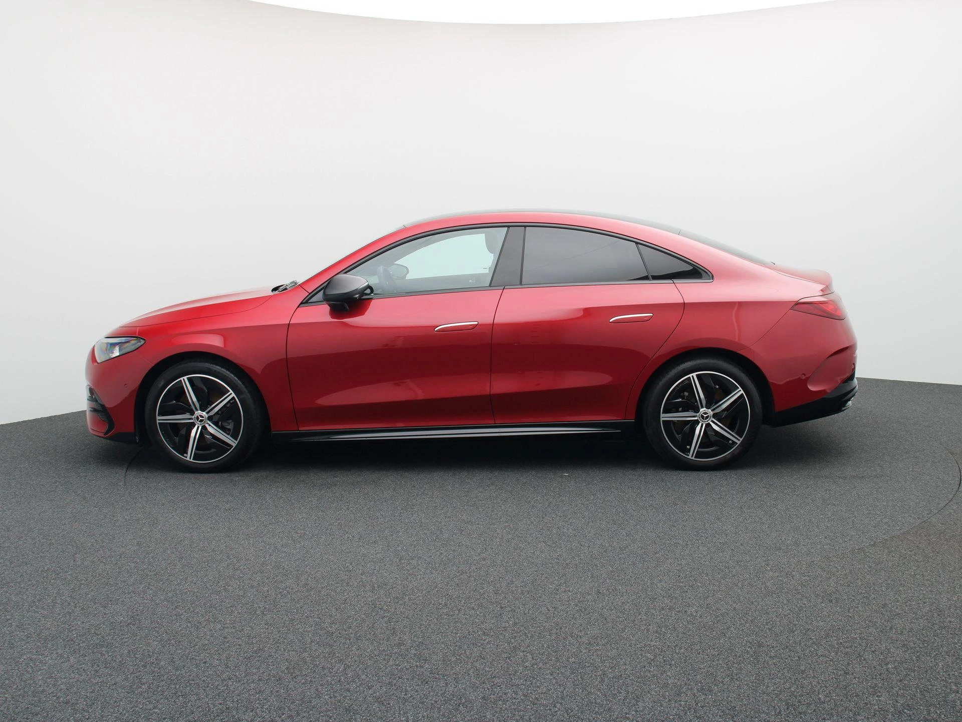 Mercedes-Benz-CLA-image-3