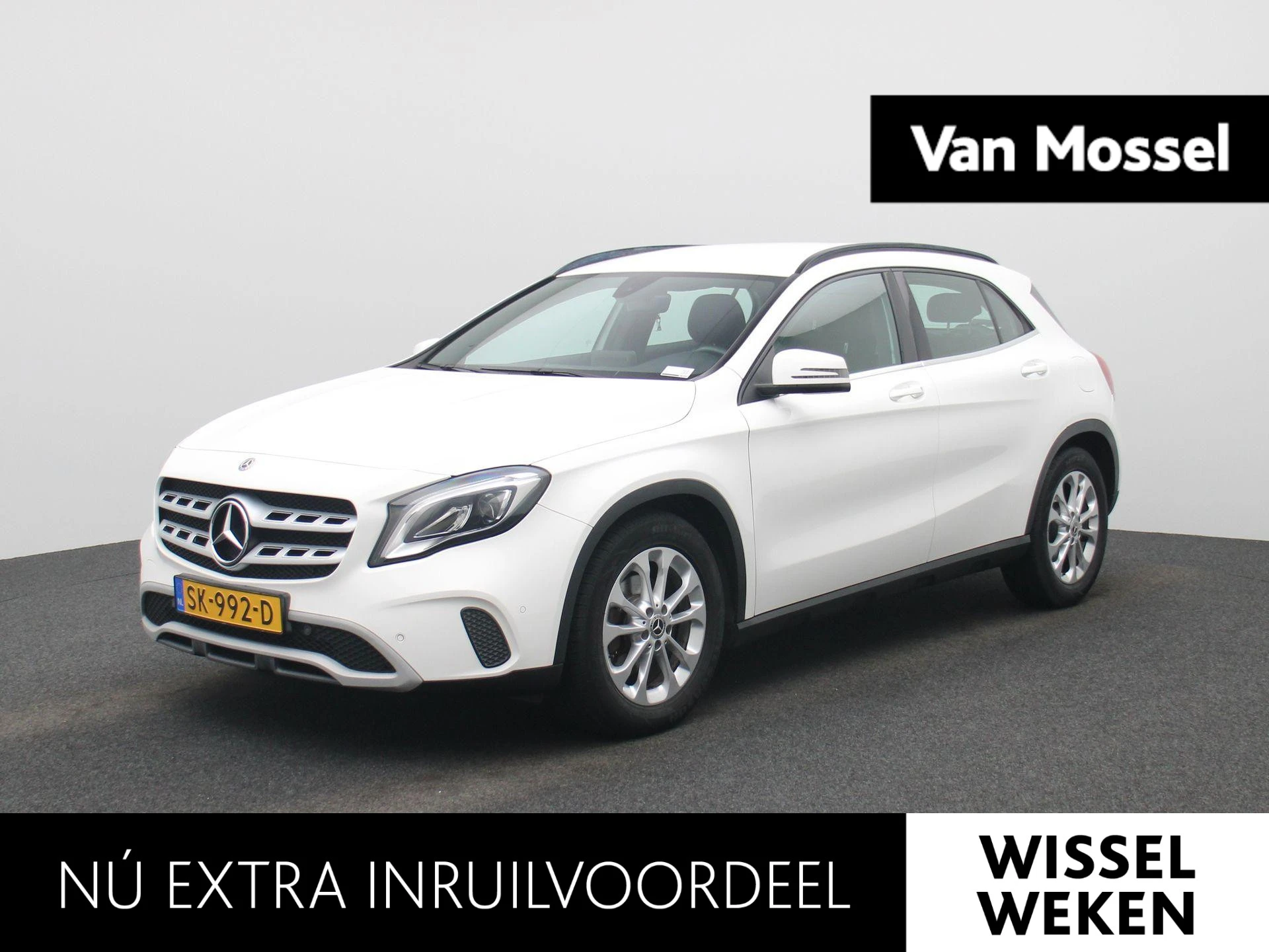 Mercedes-Benz-GLA-image-0