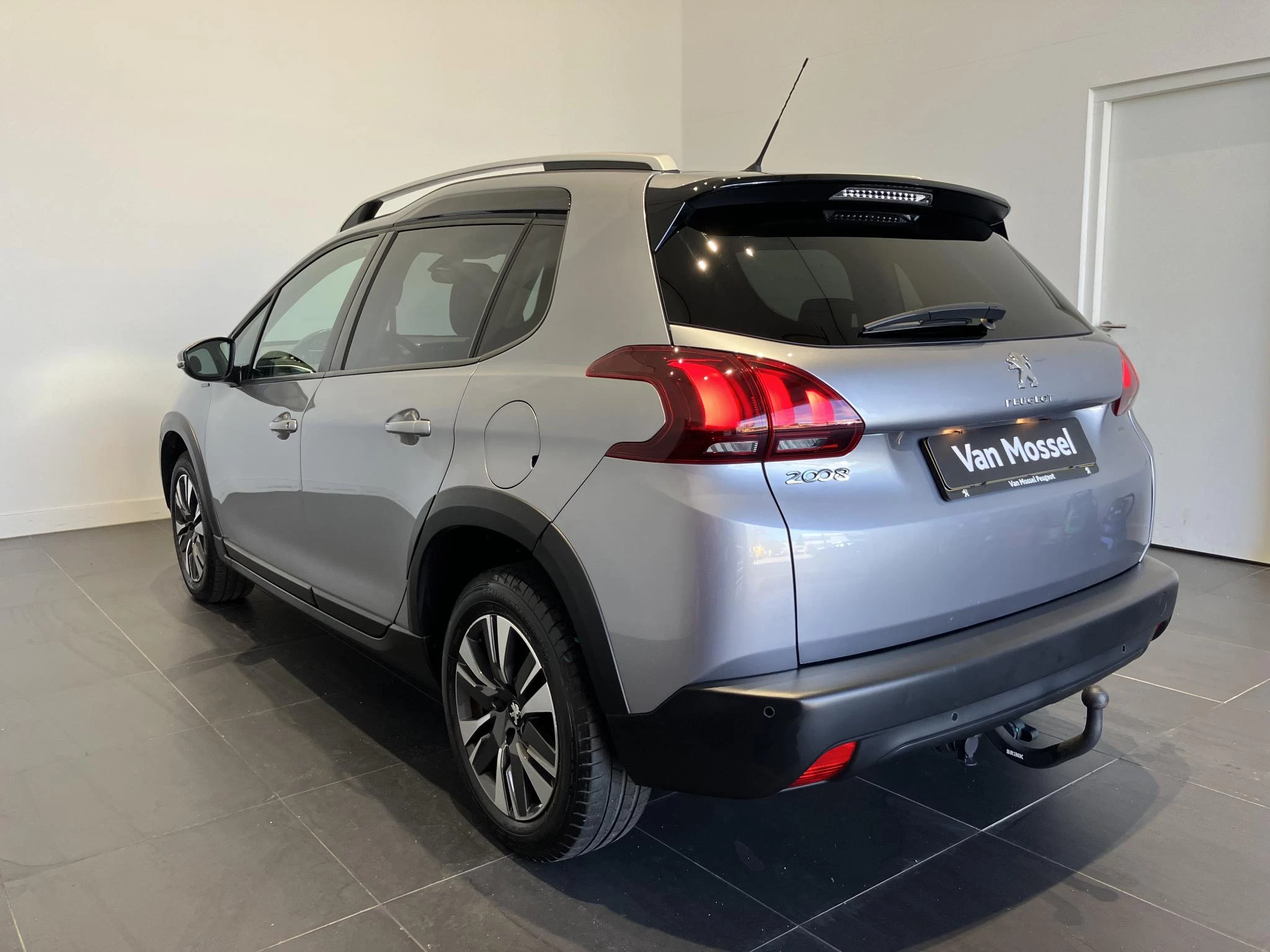 Peugeot-2008-image-4