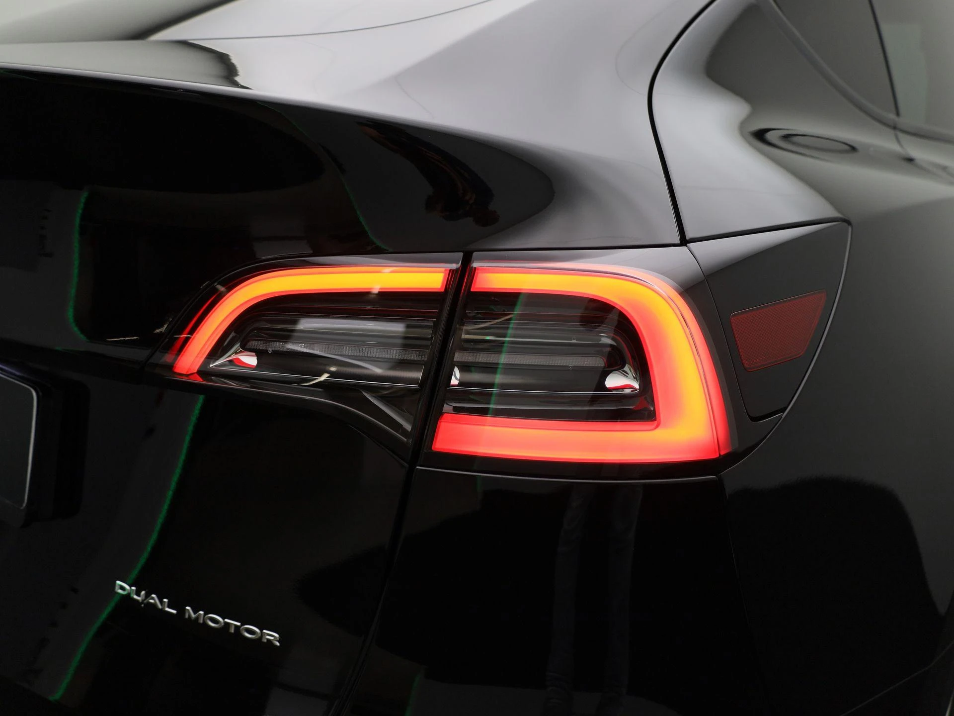 Tesla-Model Y-image-27