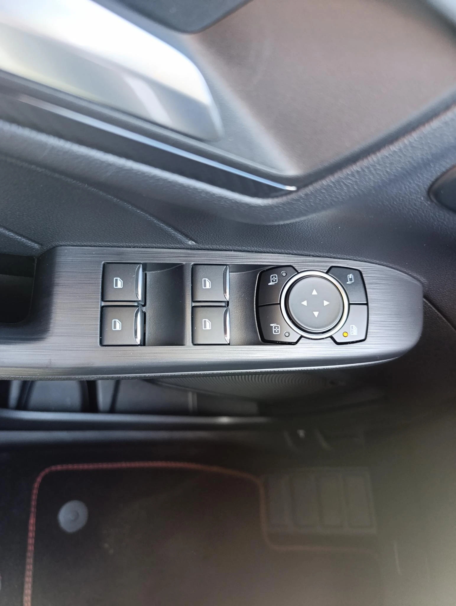 Ford-Kuga-image-19