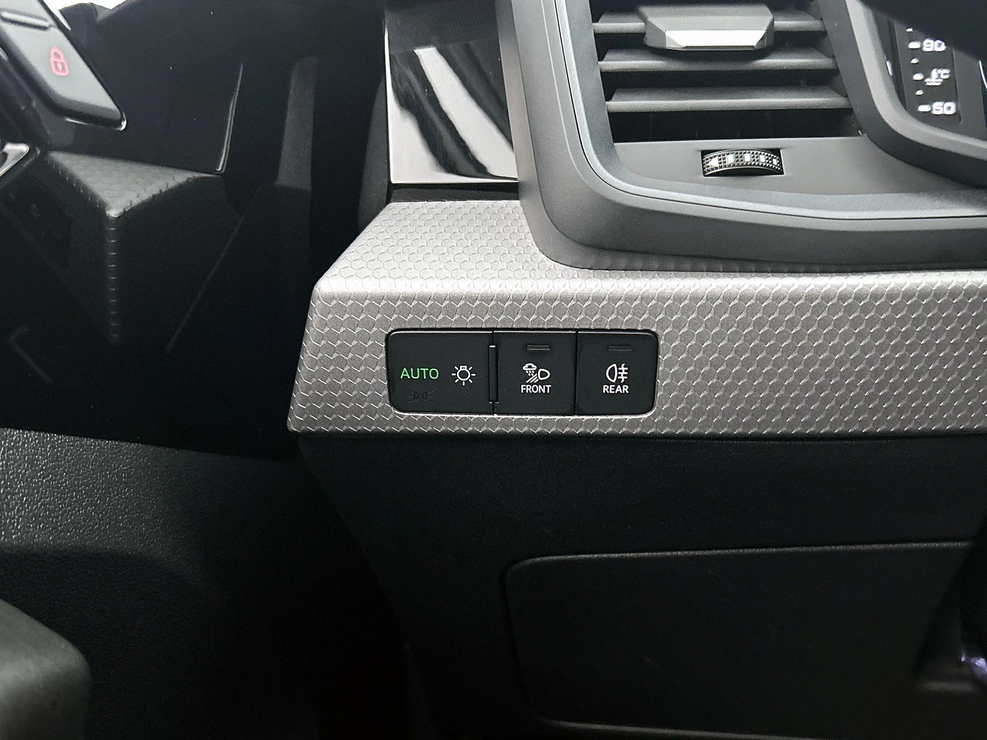 Audi-A1 Sportback-image-16
