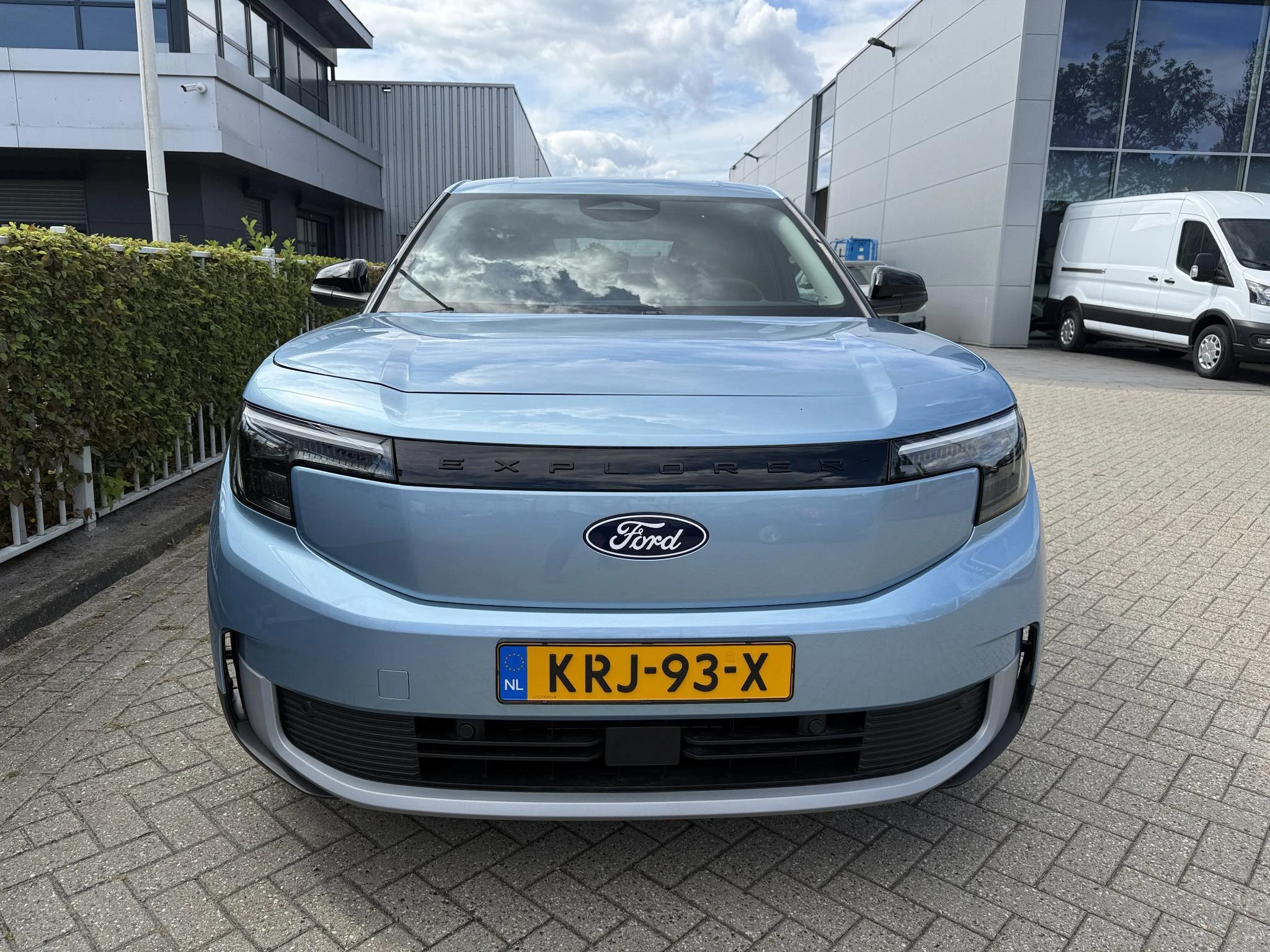 Ford-Explorer-image-1