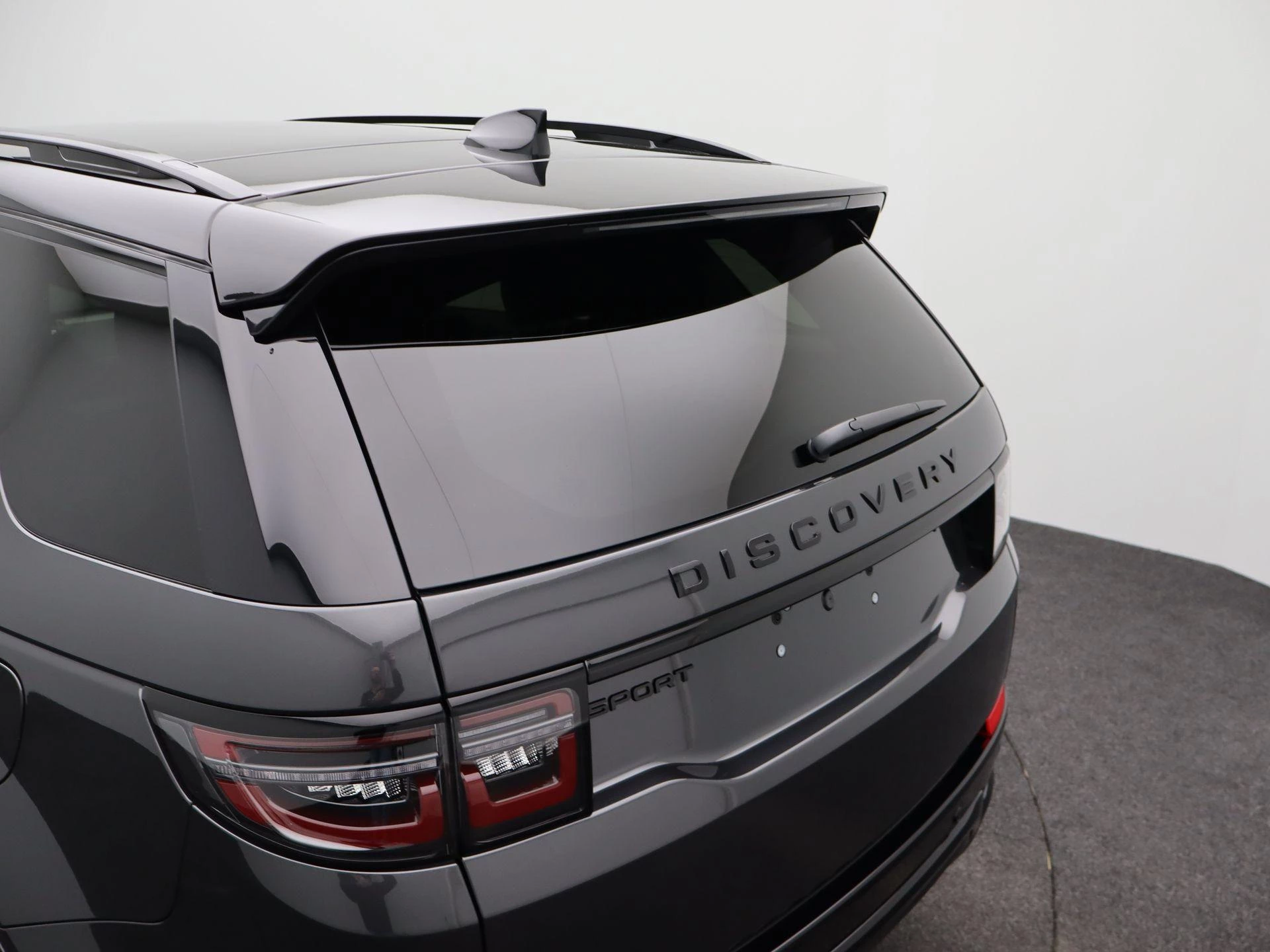 Land Rover-Discovery Sport-image-37