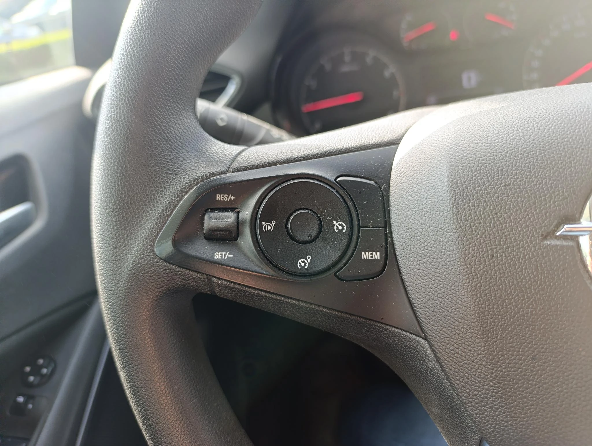 Opel-Crossland X-image-12