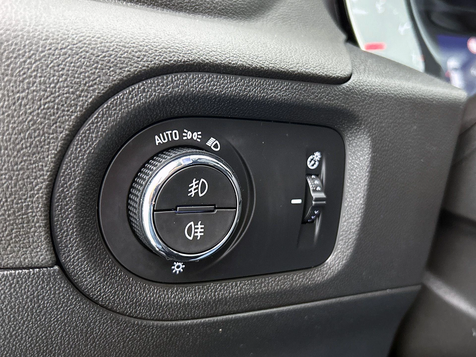 Opel-Grandland X-image-10