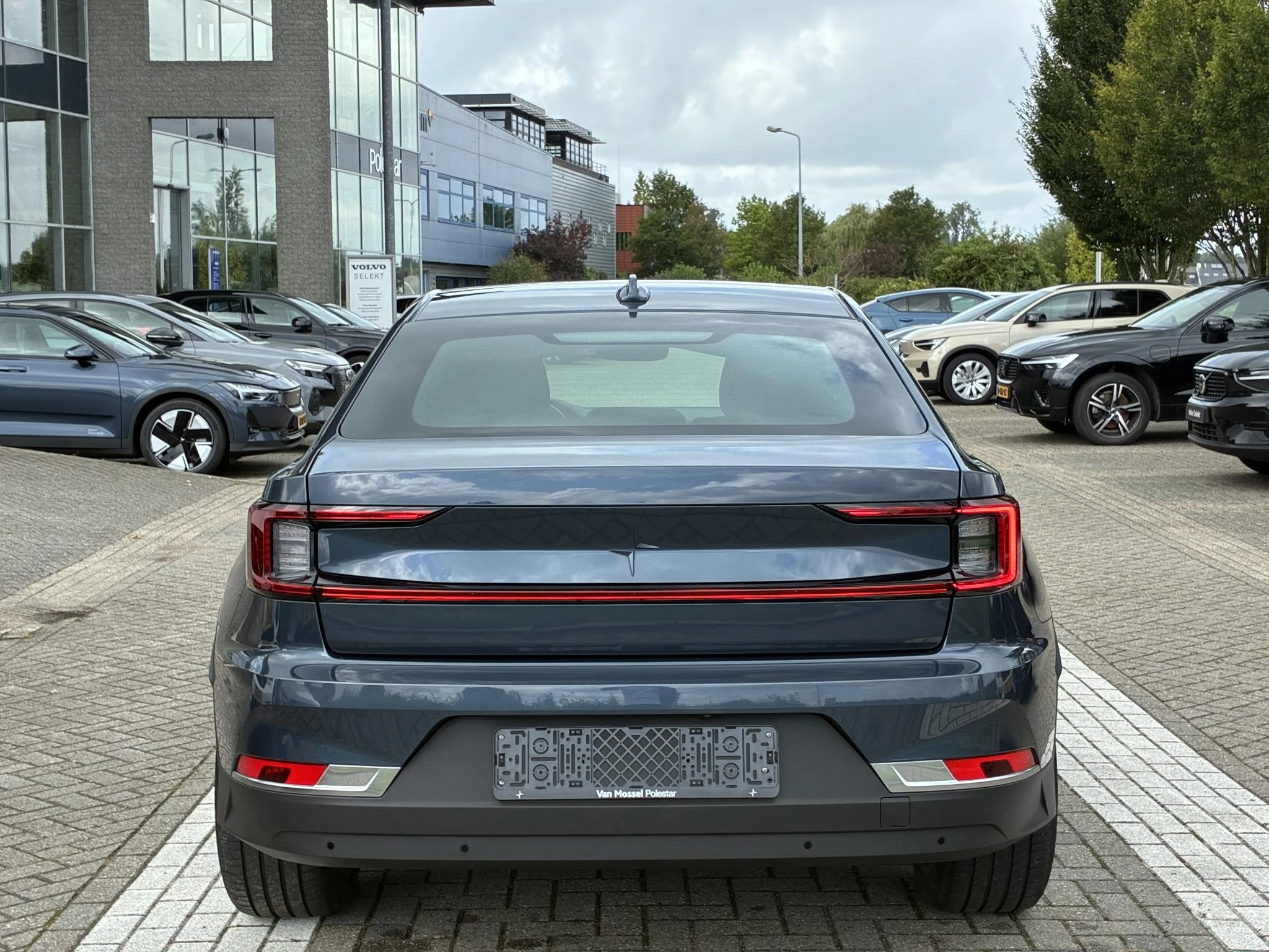 Polestar-2-image-5