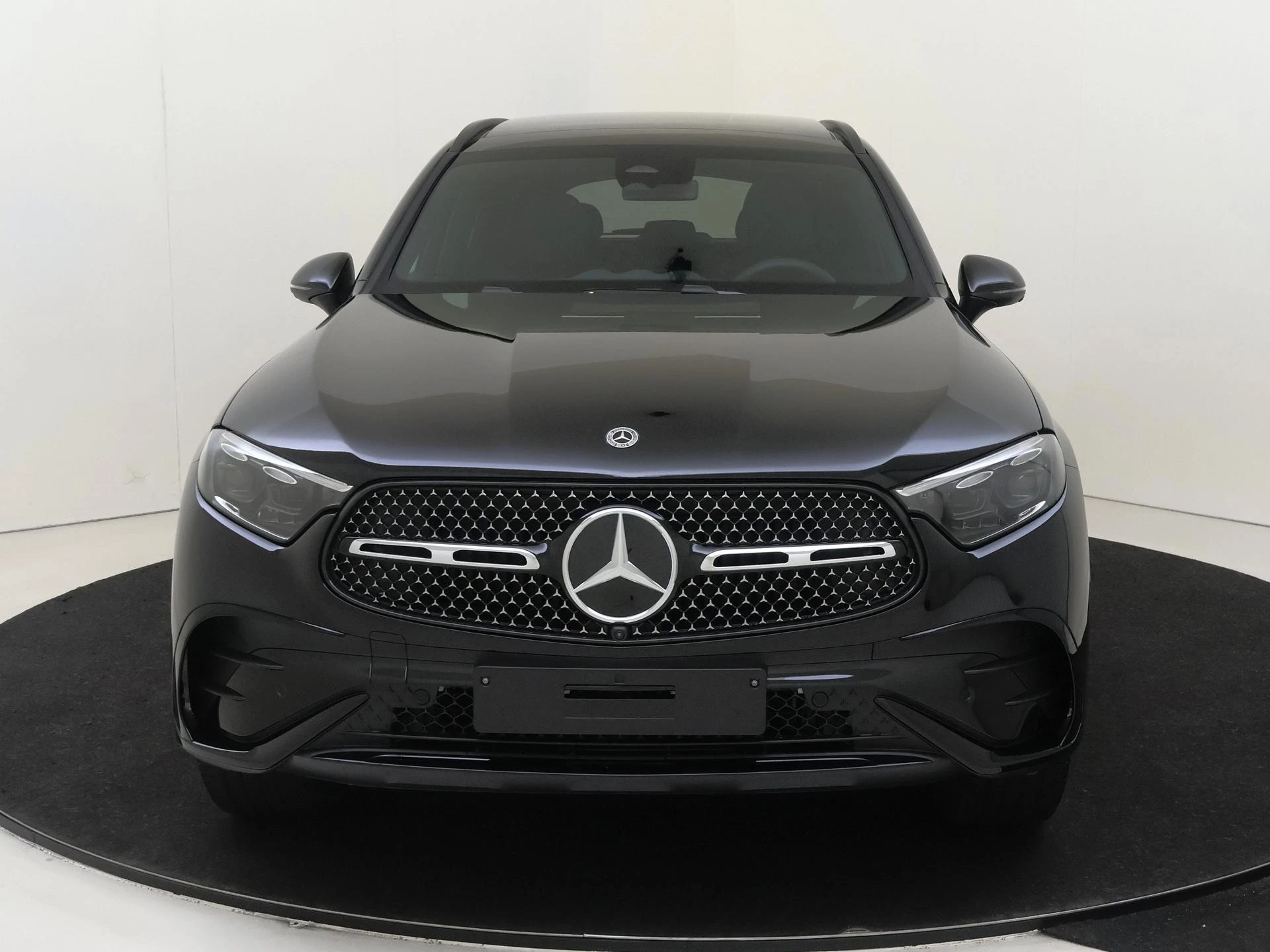 Mercedes-Benz-GLC-image-5