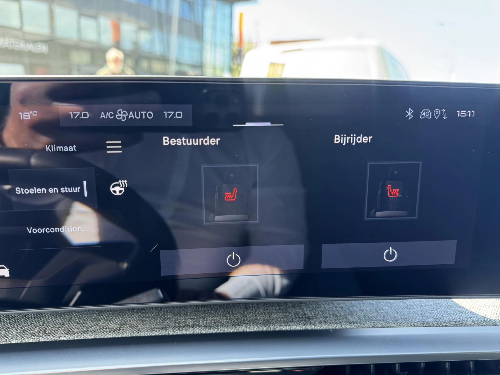 Peugeot-e-3008-image-21