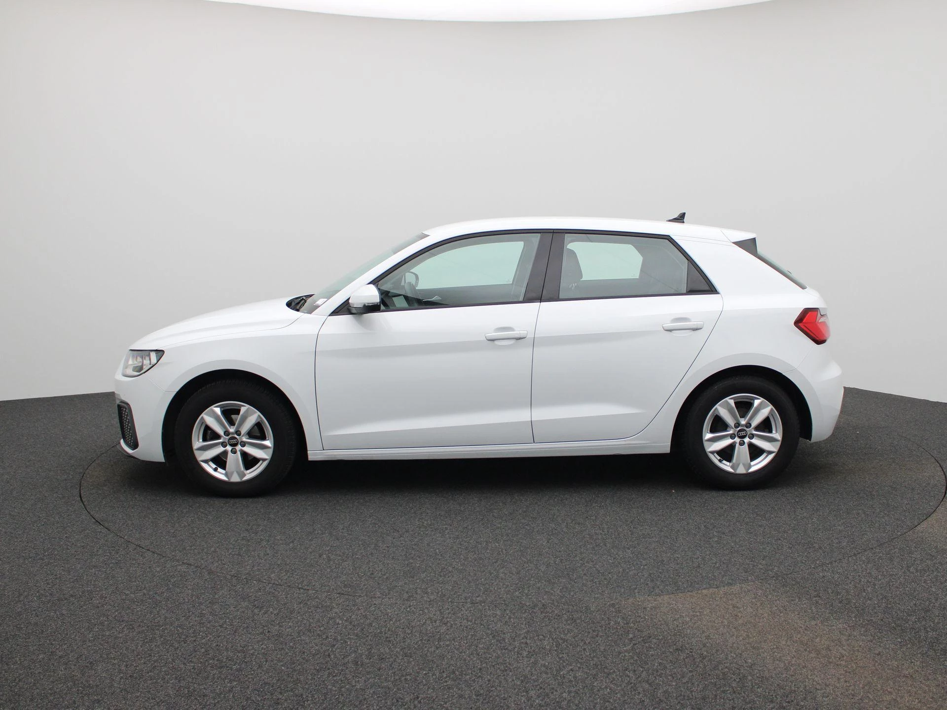 Audi-A1 Sportback-image-5