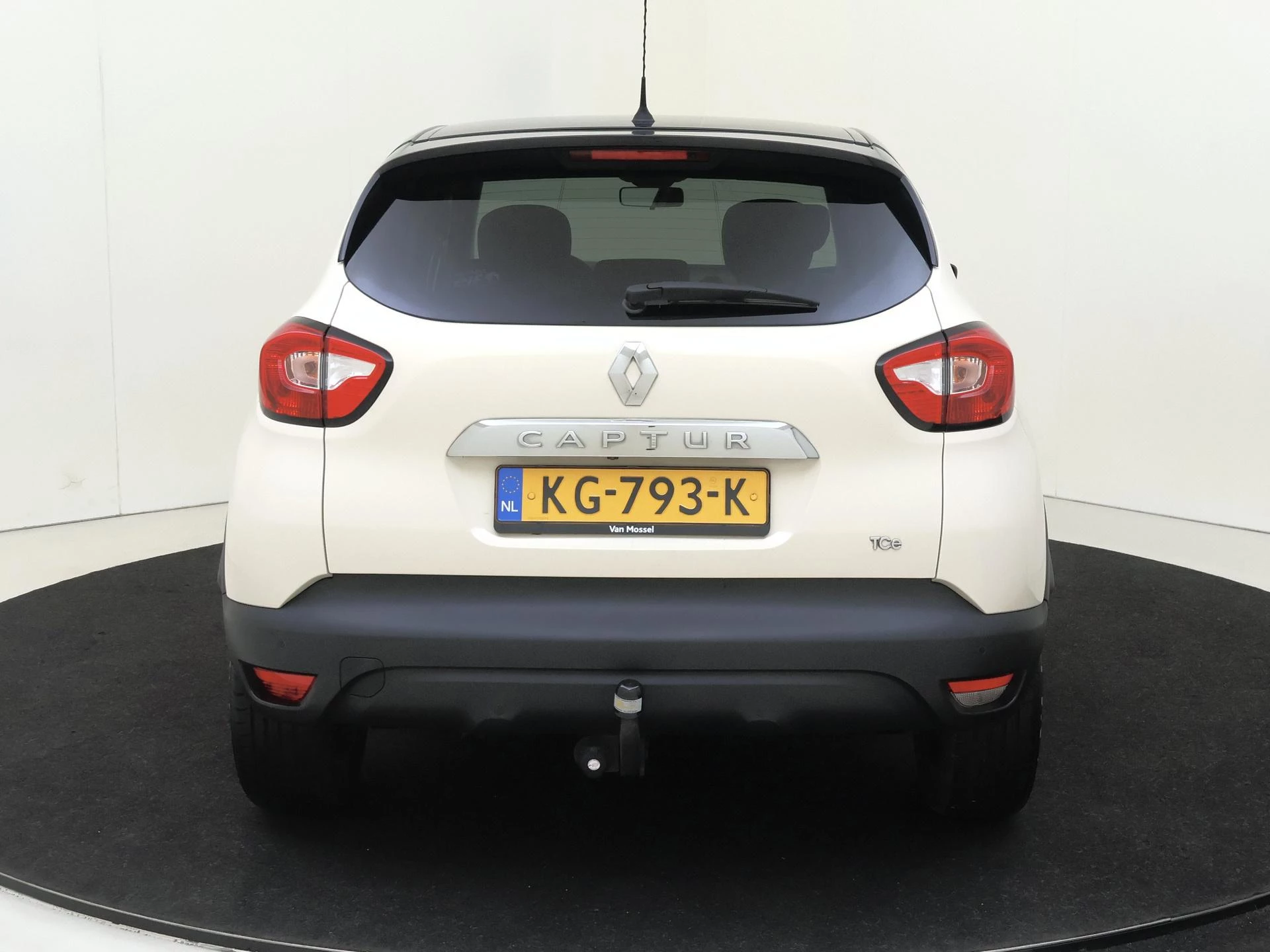 Renault-Captur-image-6