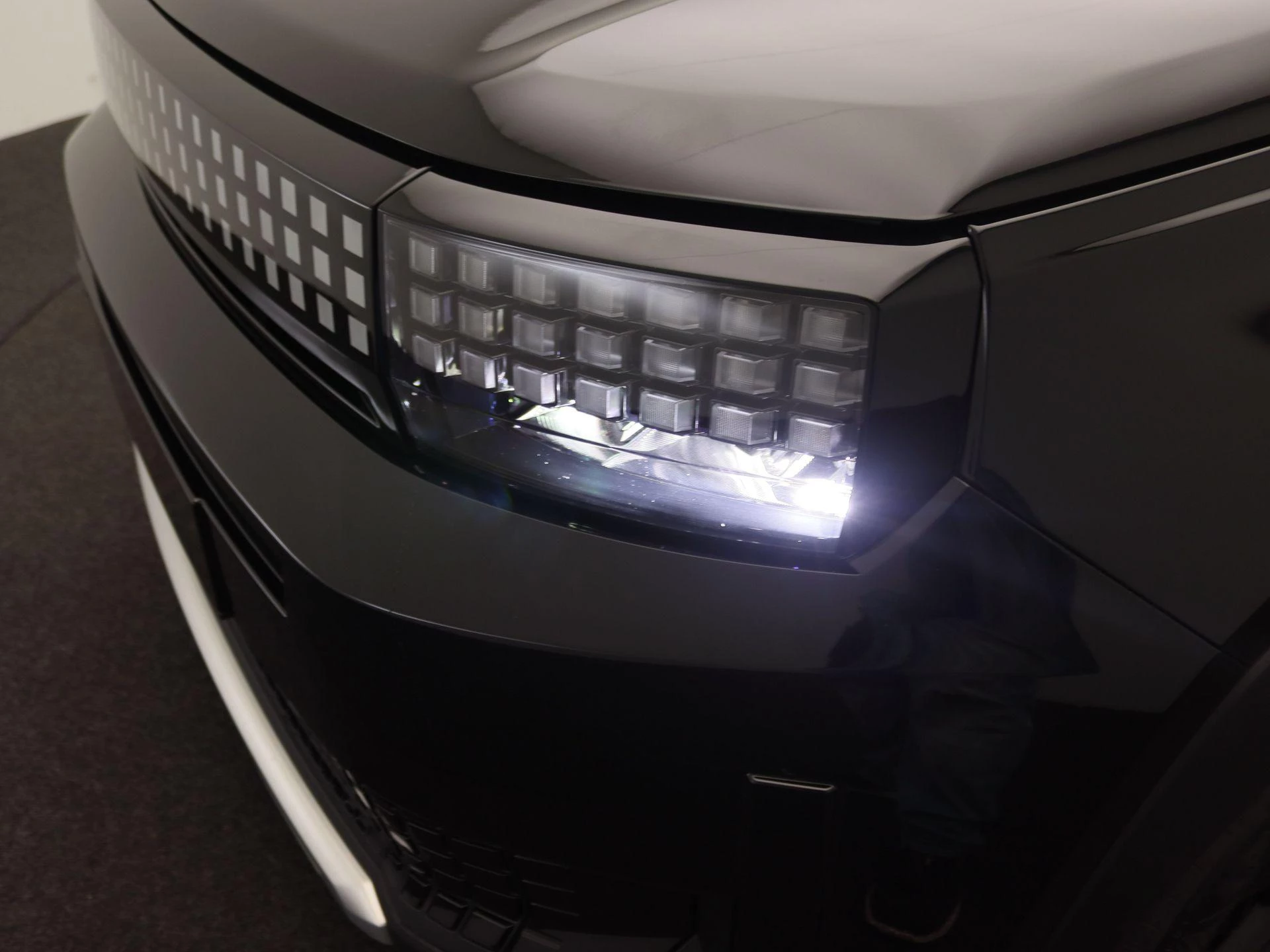 Fiat-Grande Panda-image-12