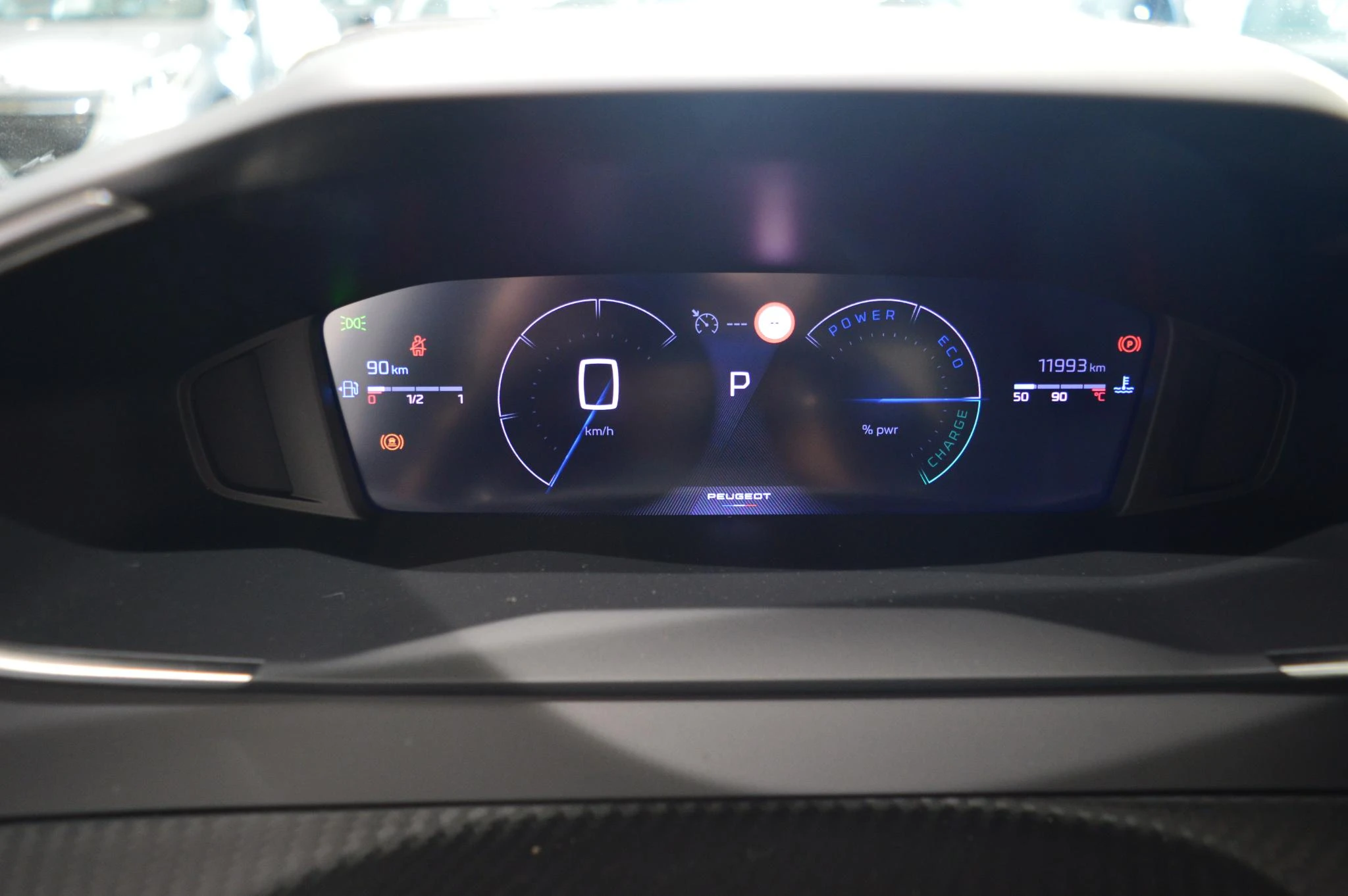 Peugeot-208-image-12