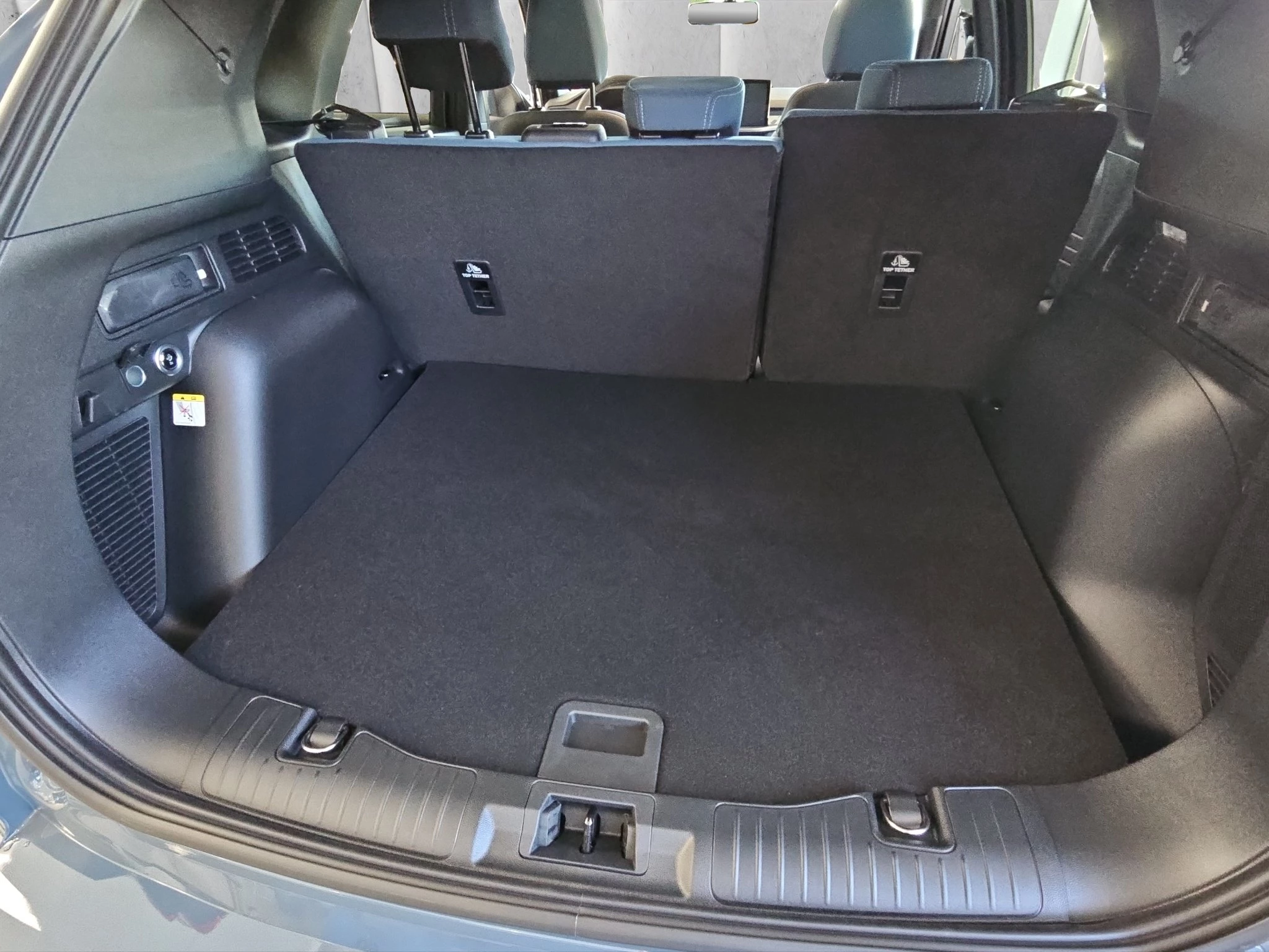 Ford Kuga BlueCruise Edition 2.5 Duratec Plug-in-Hybrid BlueCruis CVT Sports Utility Vehicle. 178 kW. 5-t
