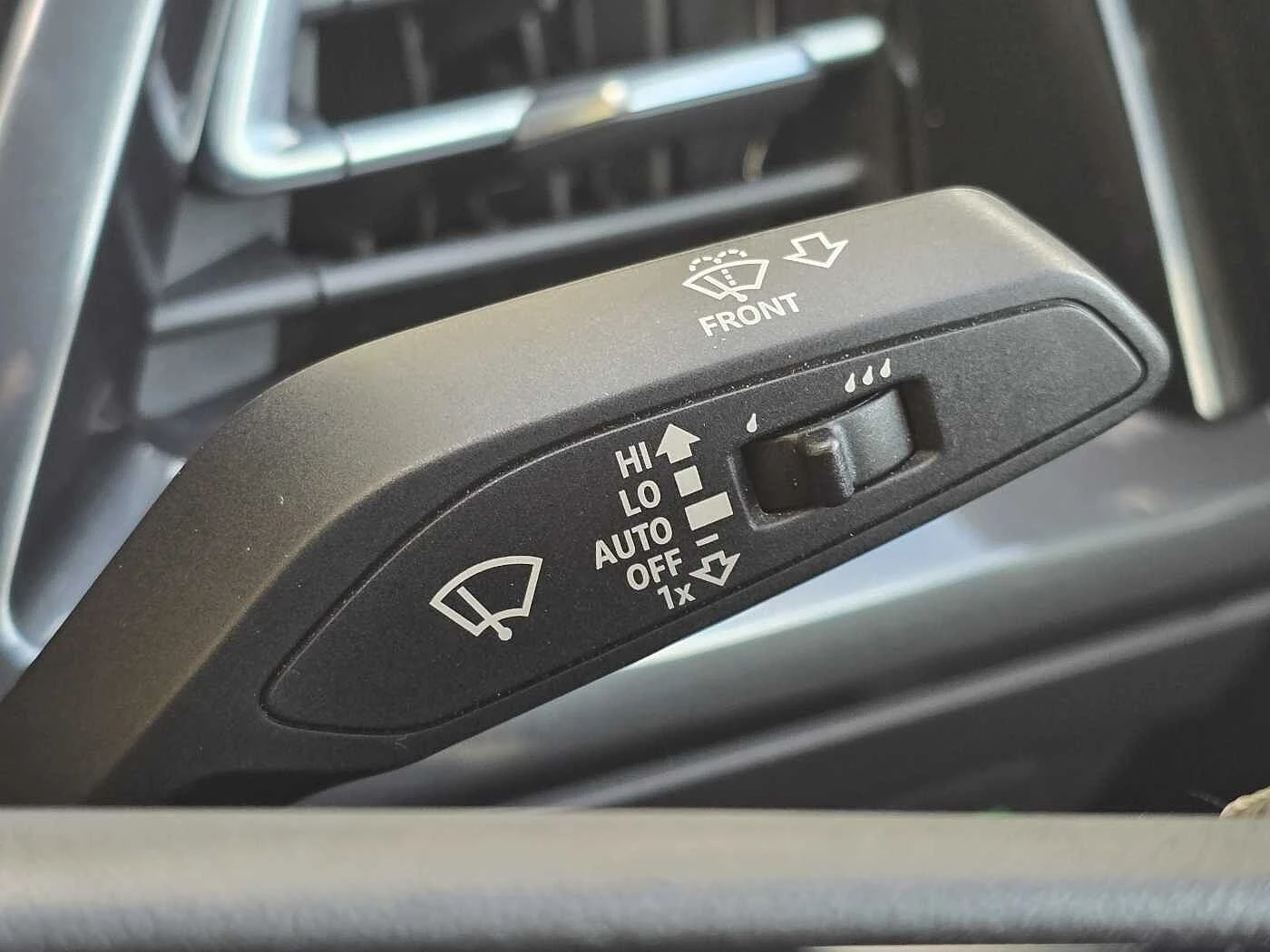 Audi-Q4 Sportback e-tron-image-30