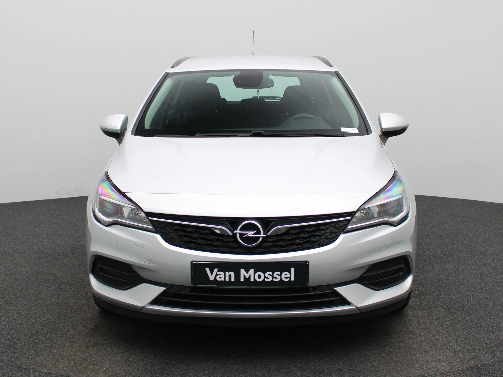 Opel-Astra-image-2