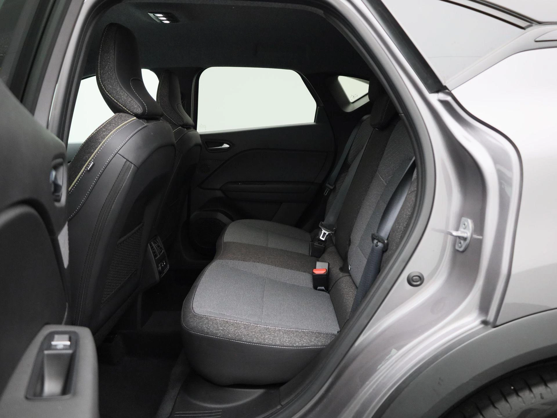 Renault-Captur-image-11