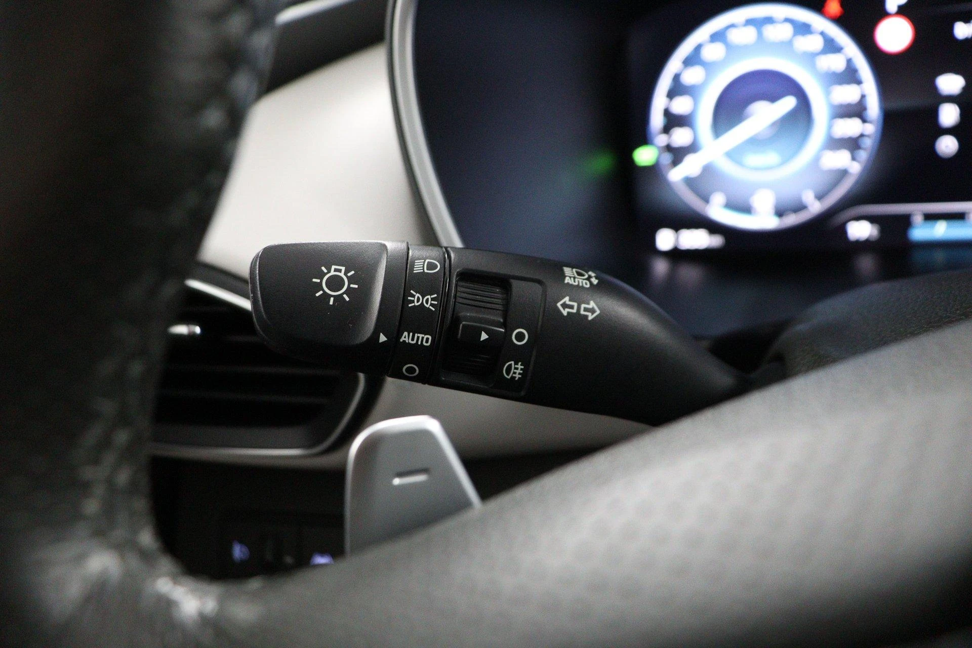 Hyundai-Santa Fe-image-22
