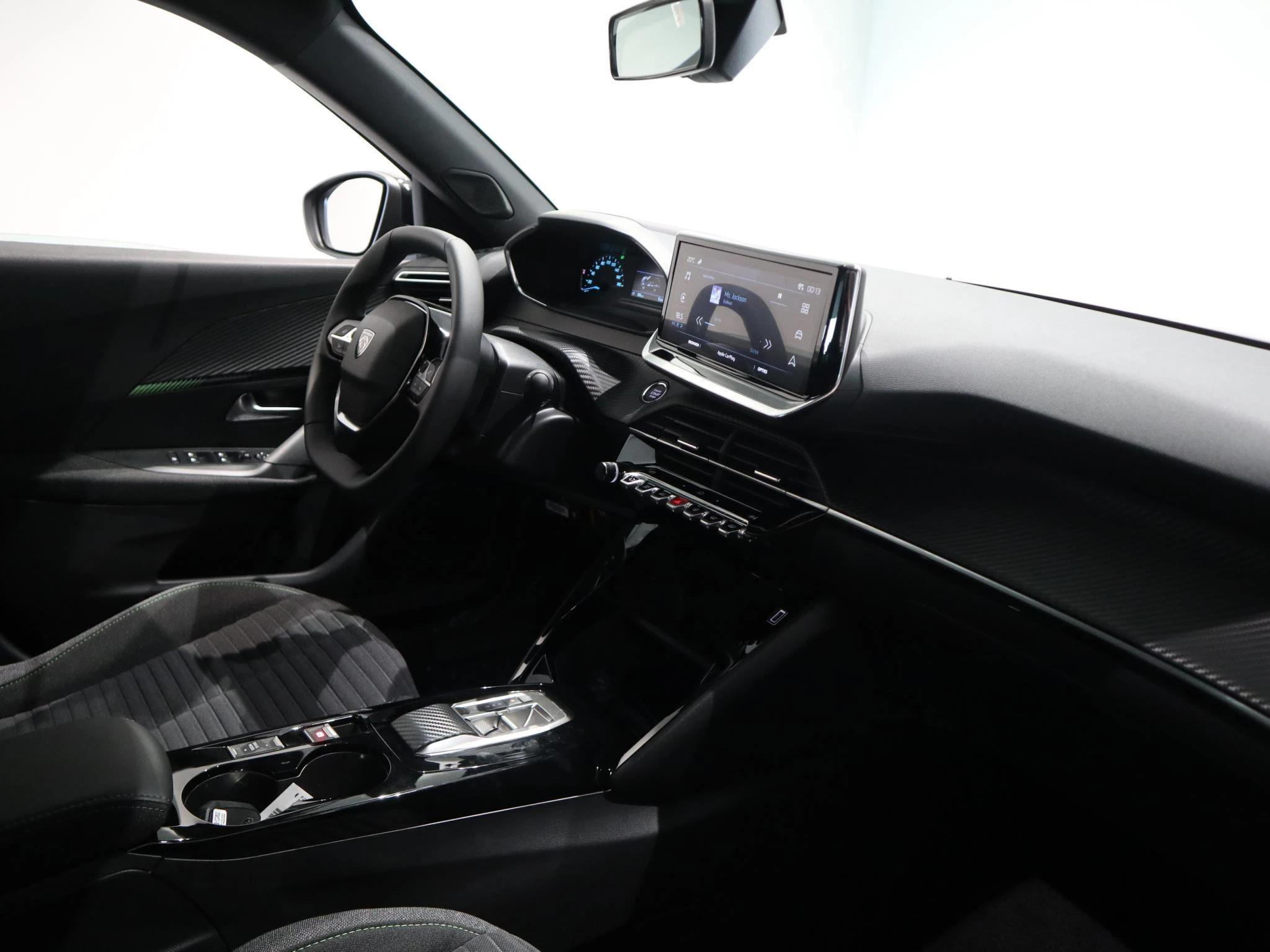 Peugeot-2008-image-21