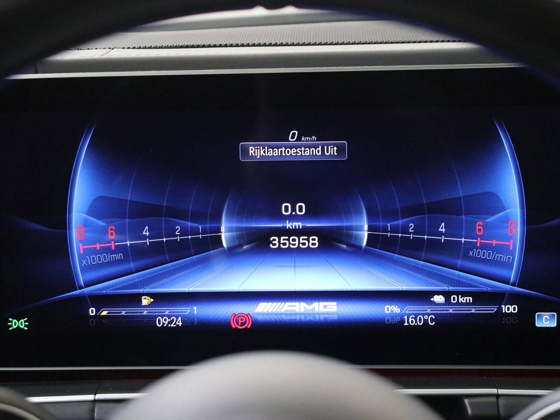 Mercedes-Benz-GLE-image-18