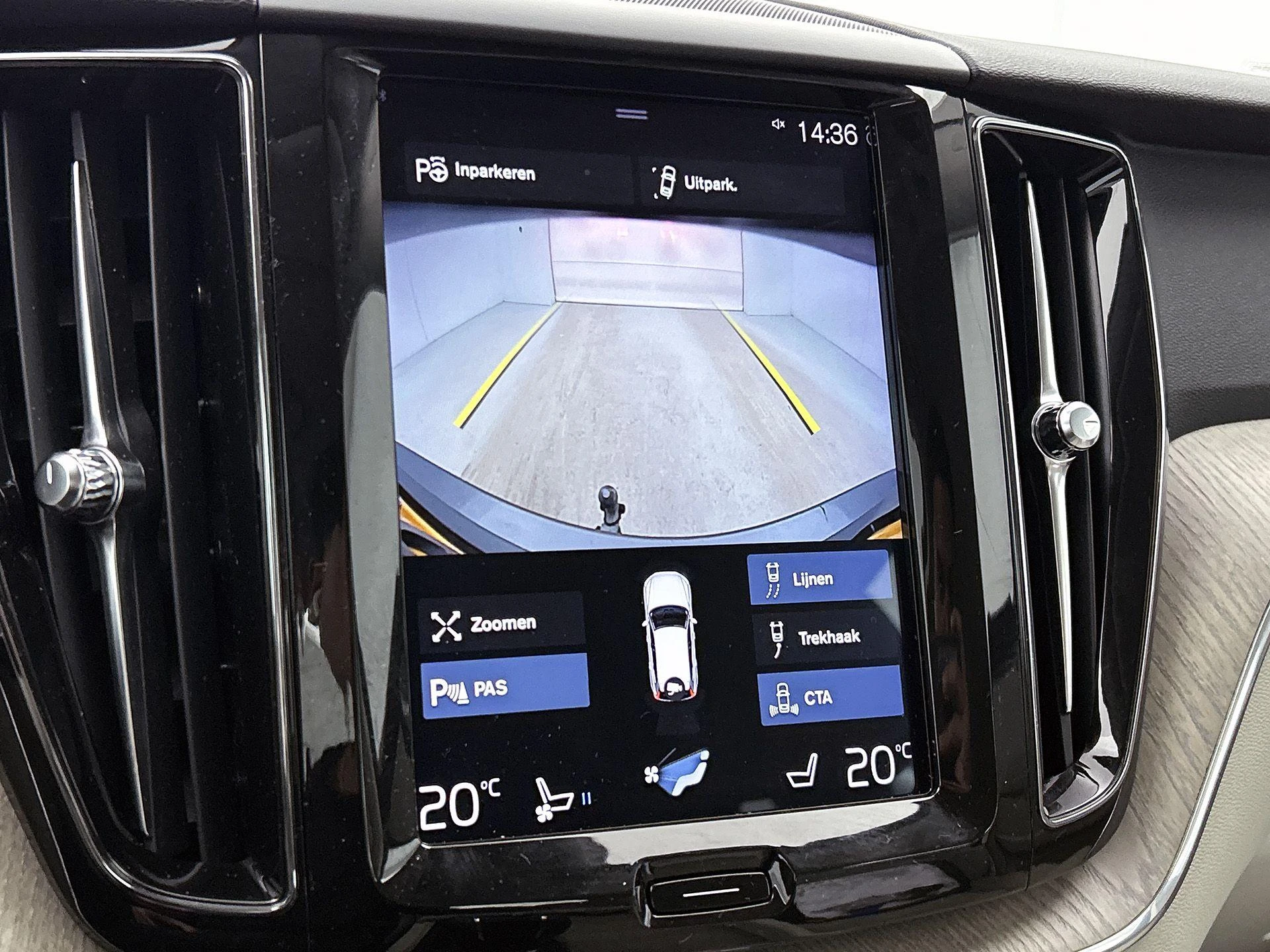 Volvo-XC60-image-11