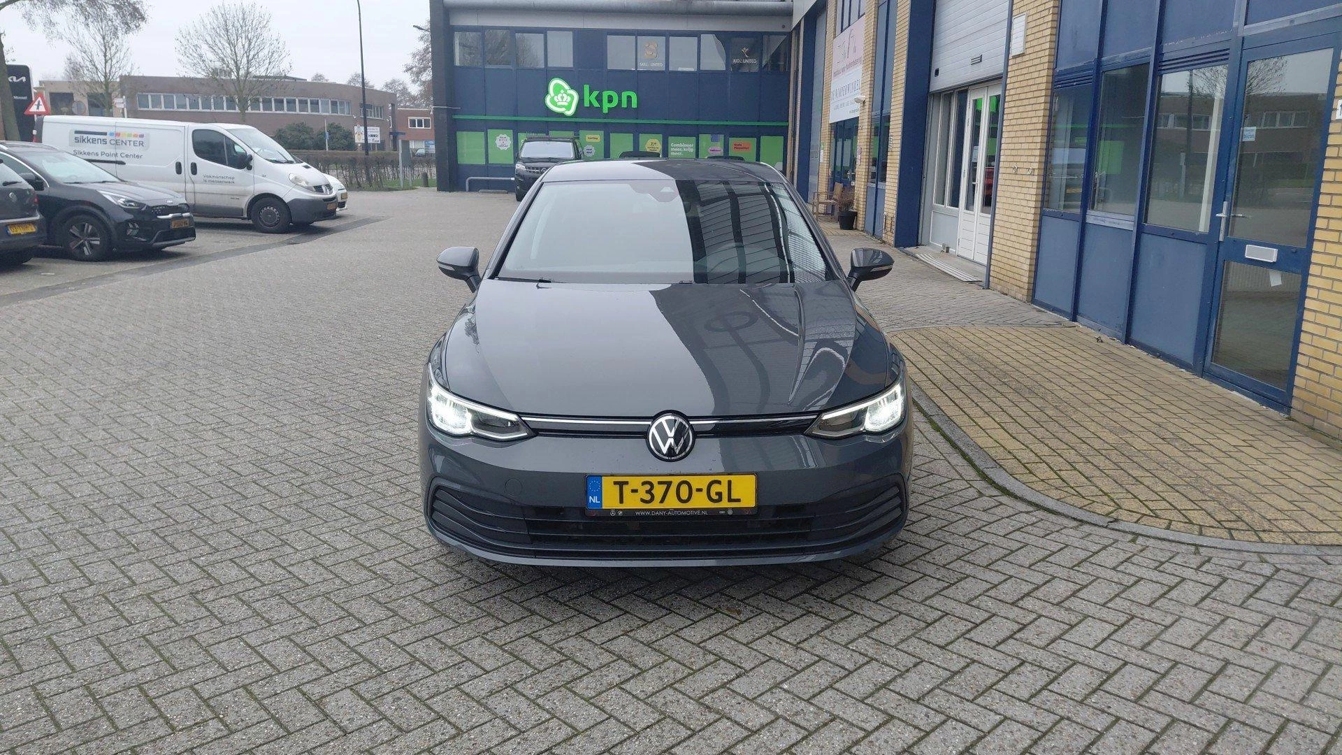 Volkswagen-Golf-image-5