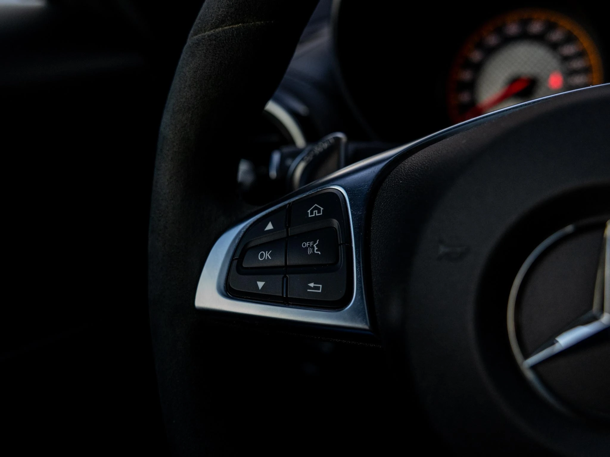 Mercedes-AMG-GT-image-30