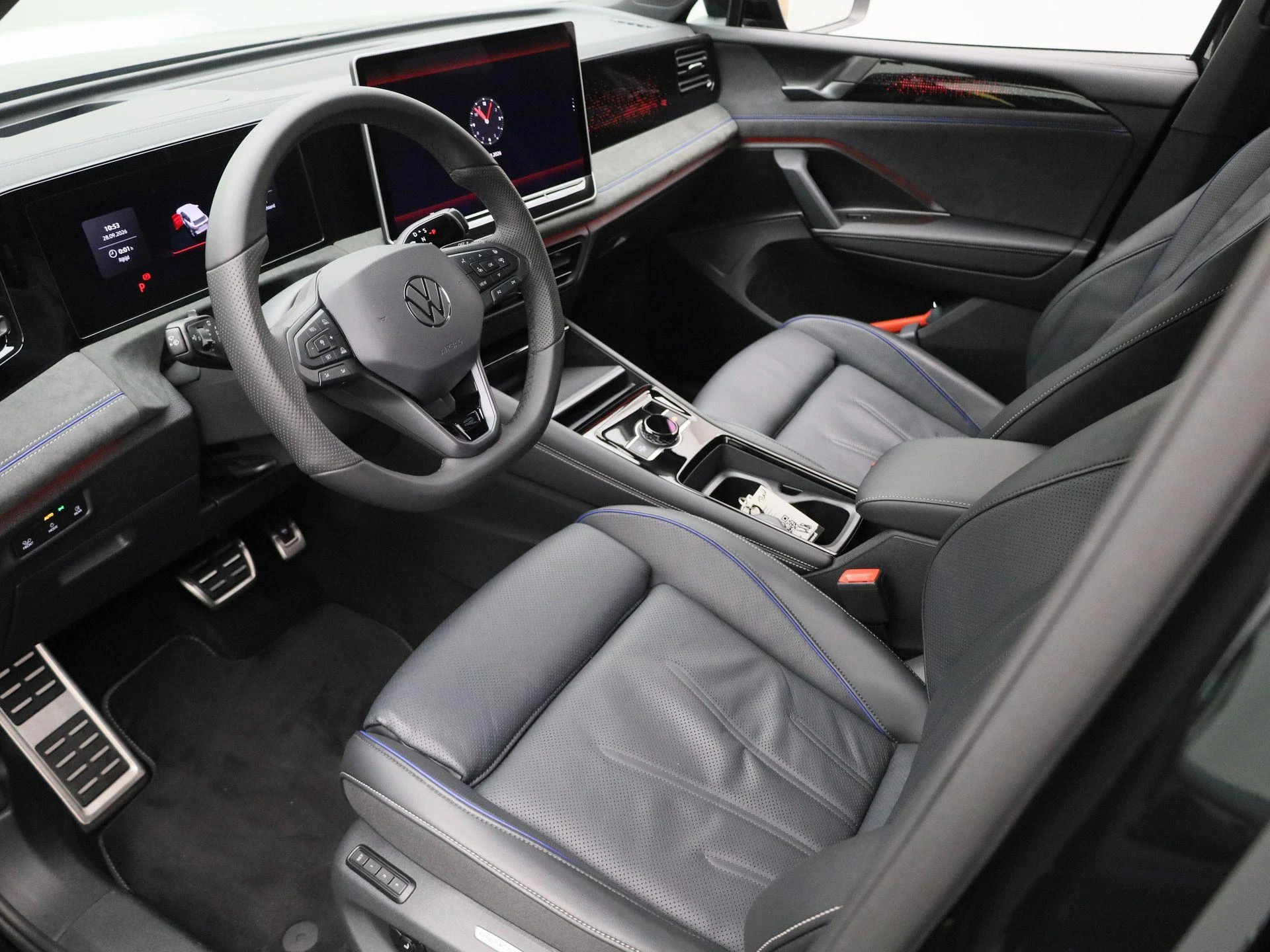 Volkswagen-Tiguan-image-16