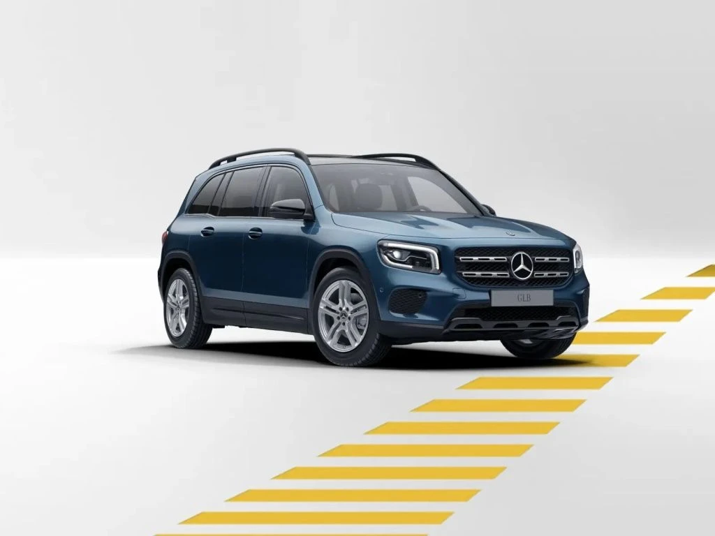 Mercedes-Benz-GLB 200-image-8