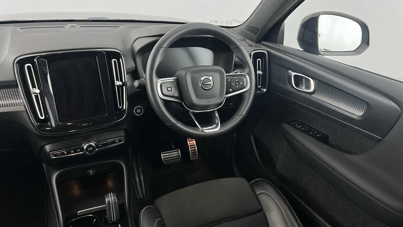 Volvo-XC40-image-7