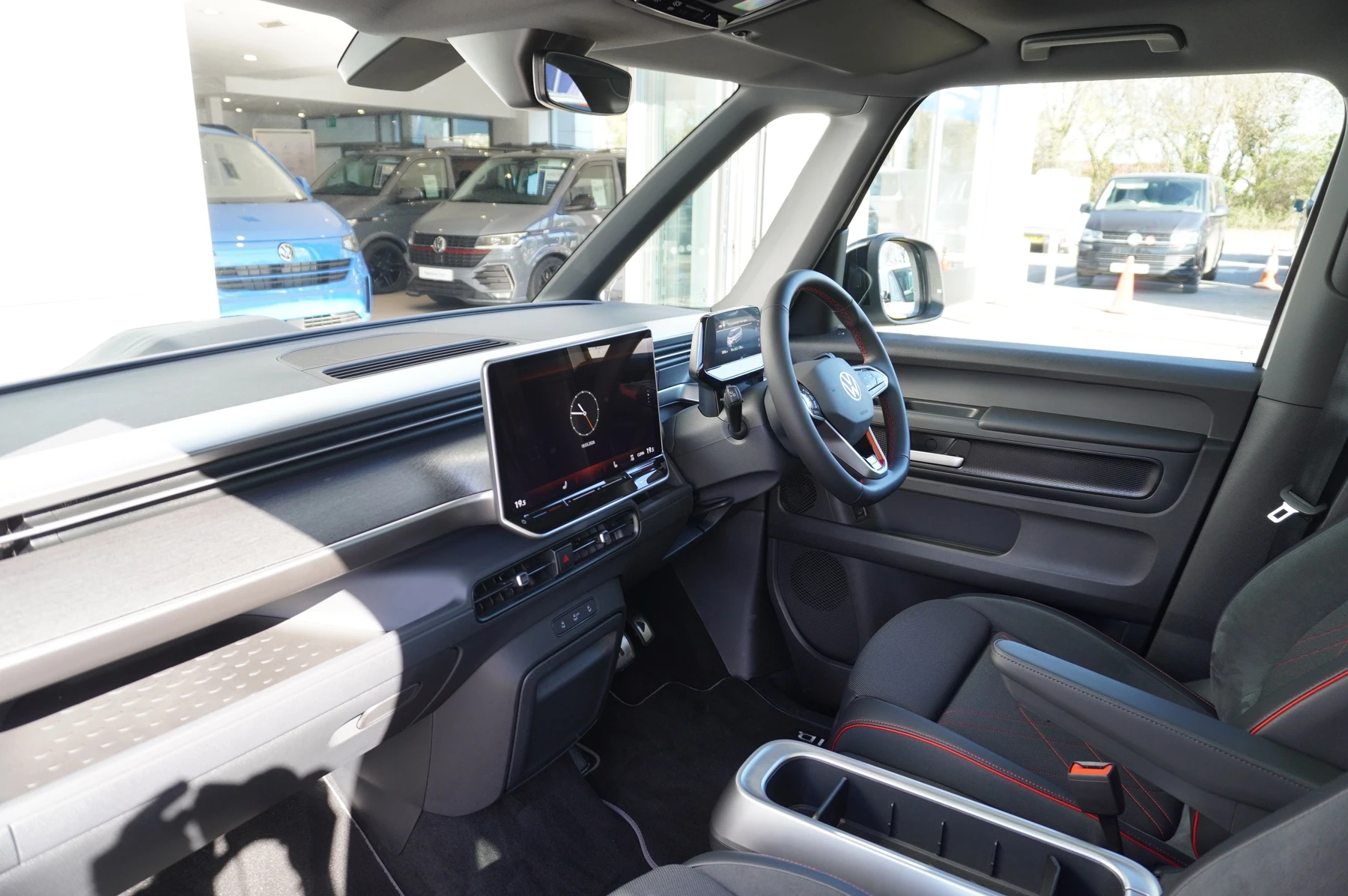 Volkswagen-ID. Buzz-image-1