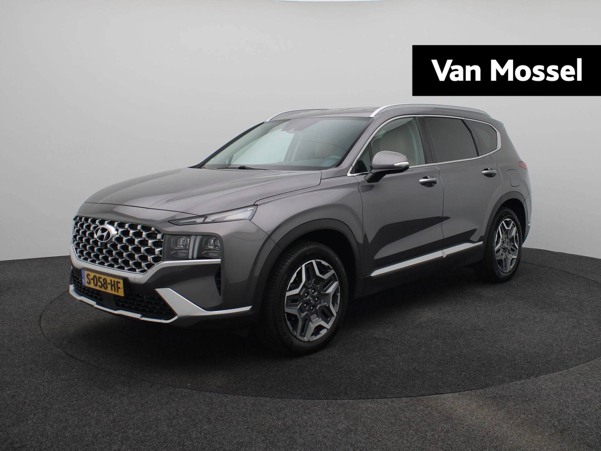 Hyundai-Santa Fe-image-0