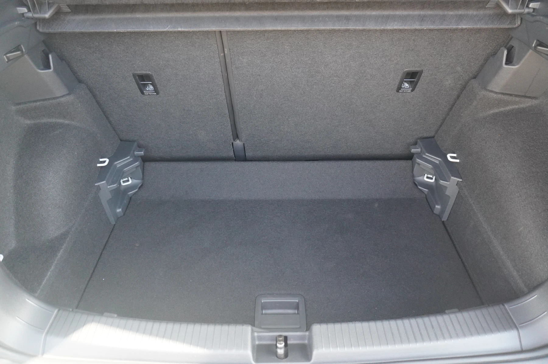 Volkswagen-T-Cross-image-9