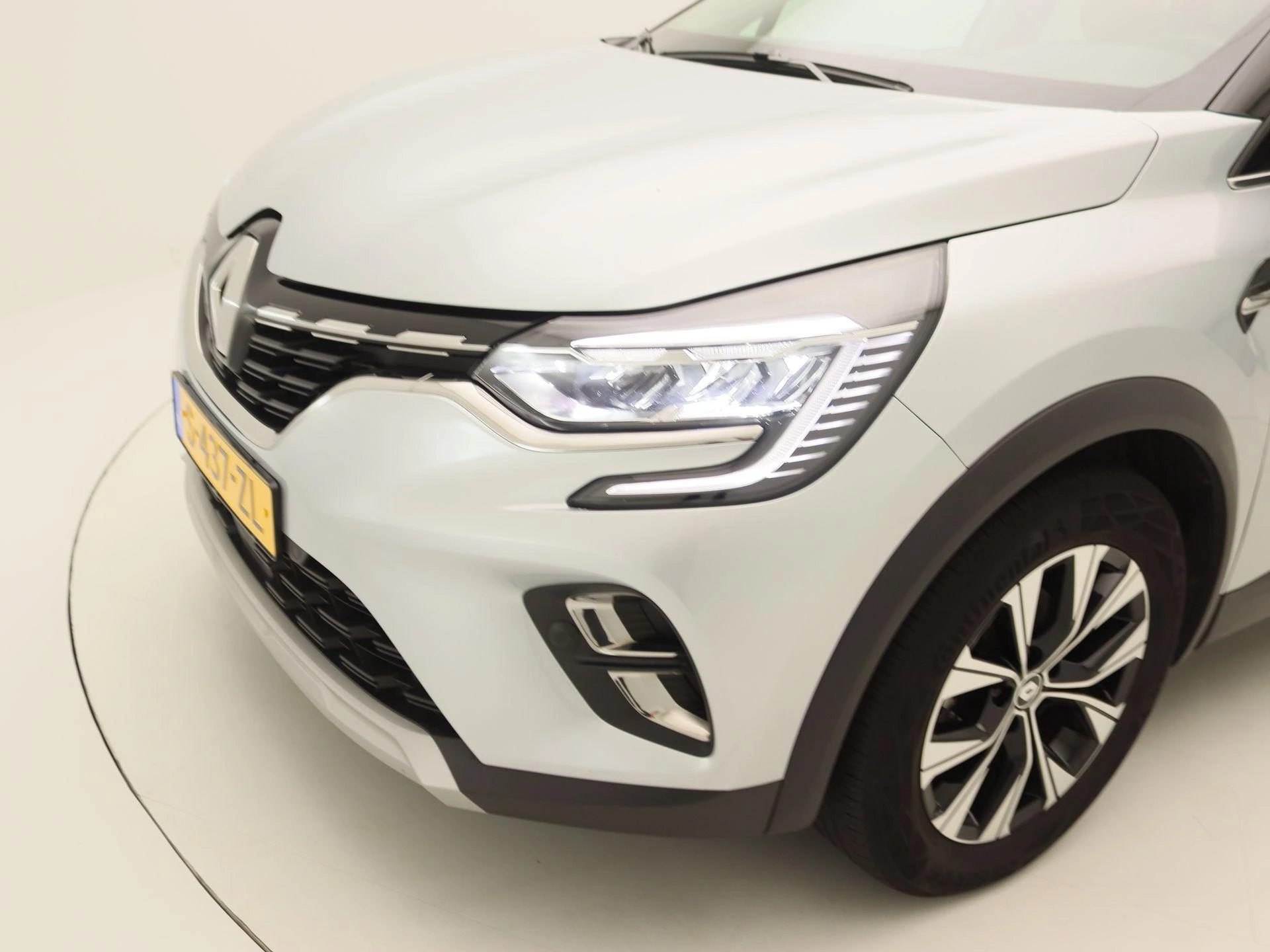 Renault-Captur-image-14