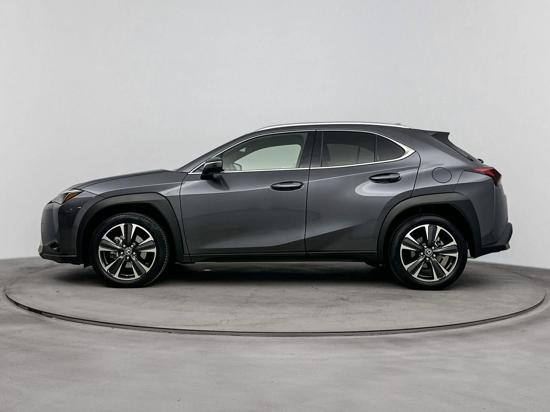 Lexus-UX-image-1