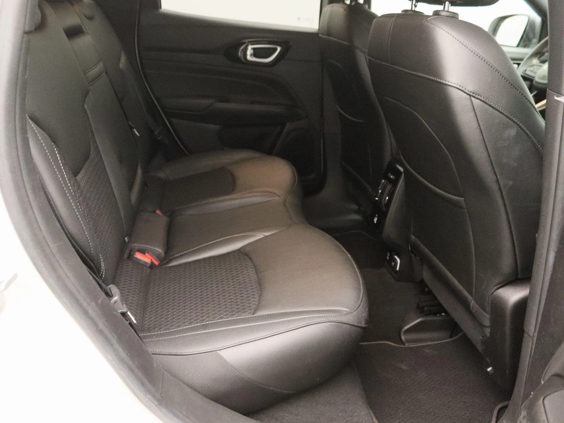 Jeep-Compass-image-26